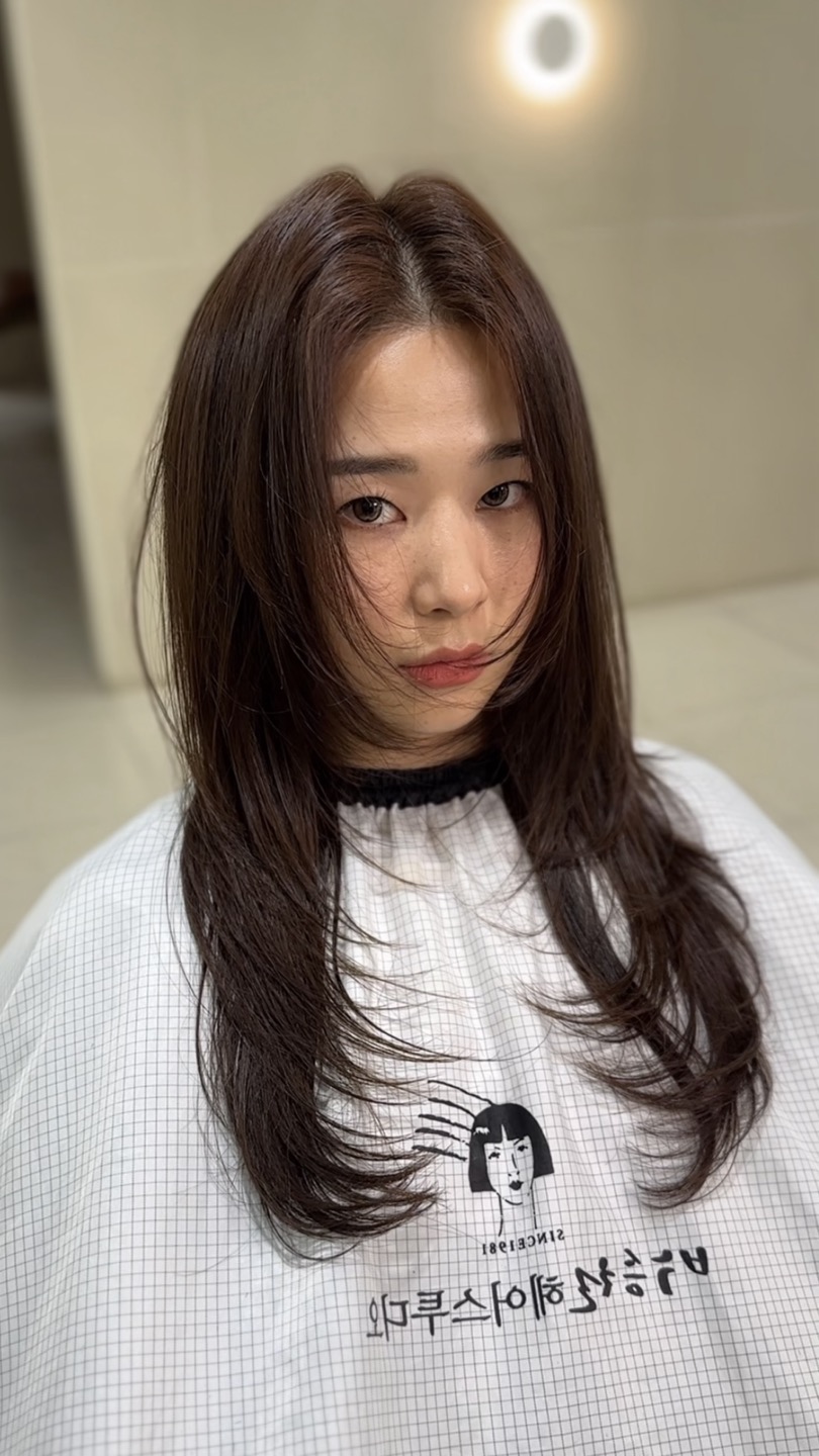 박승철헤어스투디오 시흥정왕점 내부 또는 관련 모습
