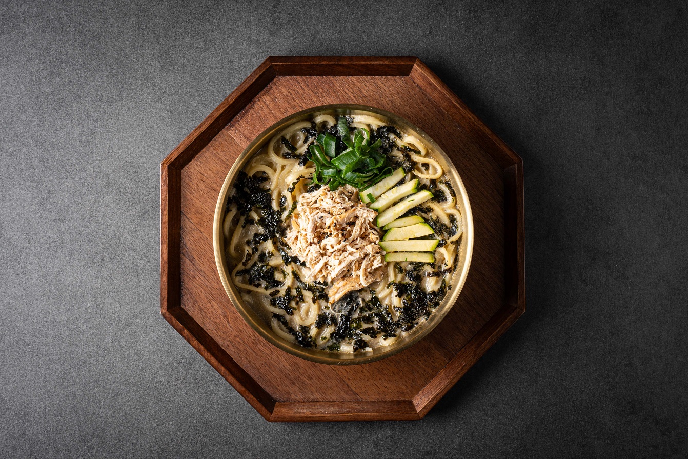 더맛있는닭칼국수