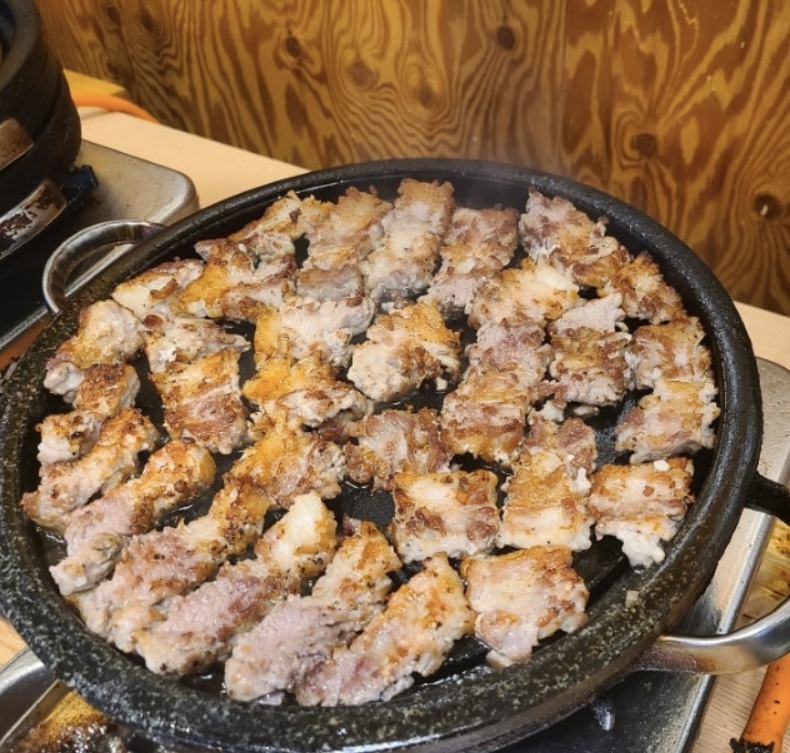 일백삼겹
