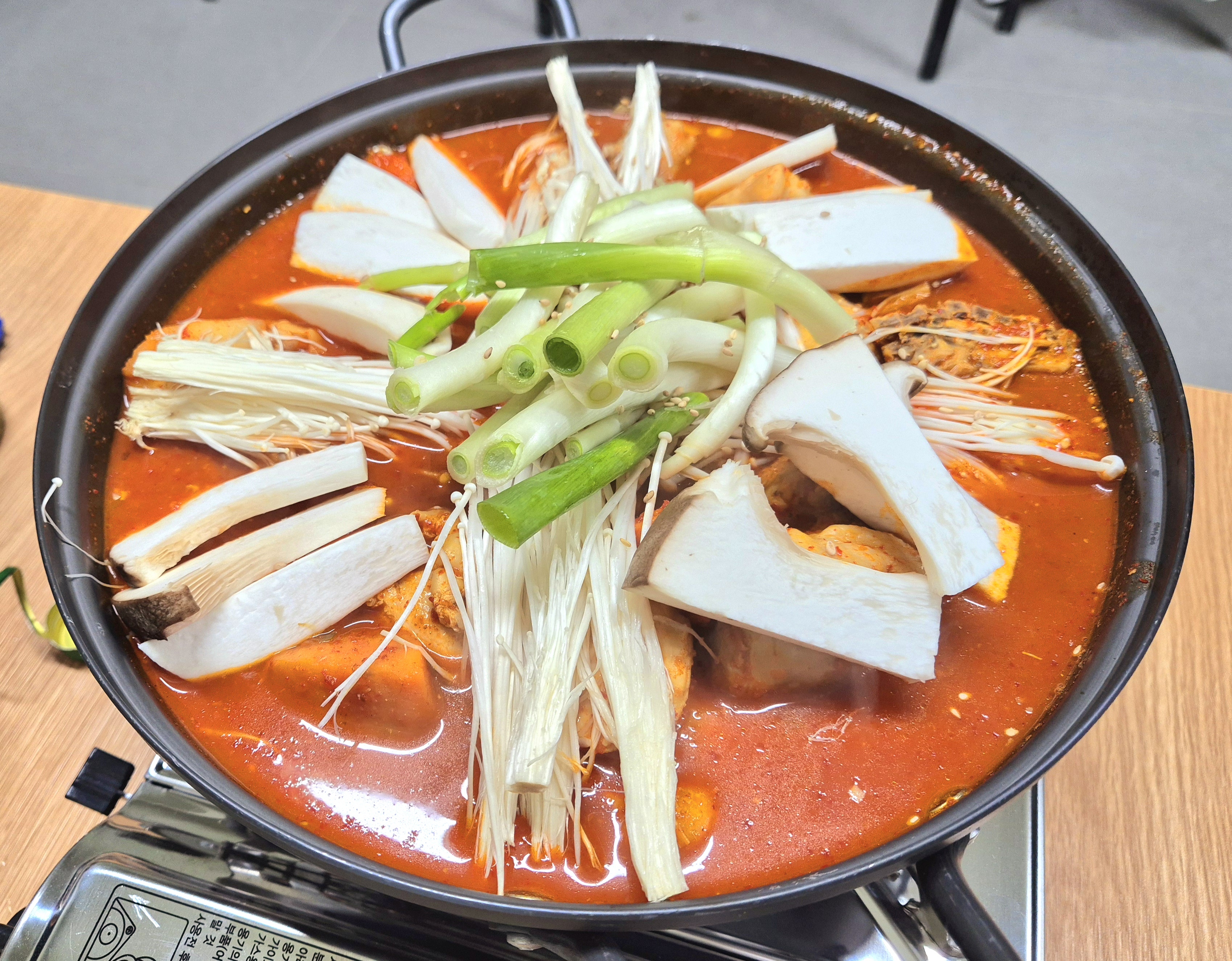 철탄산식당