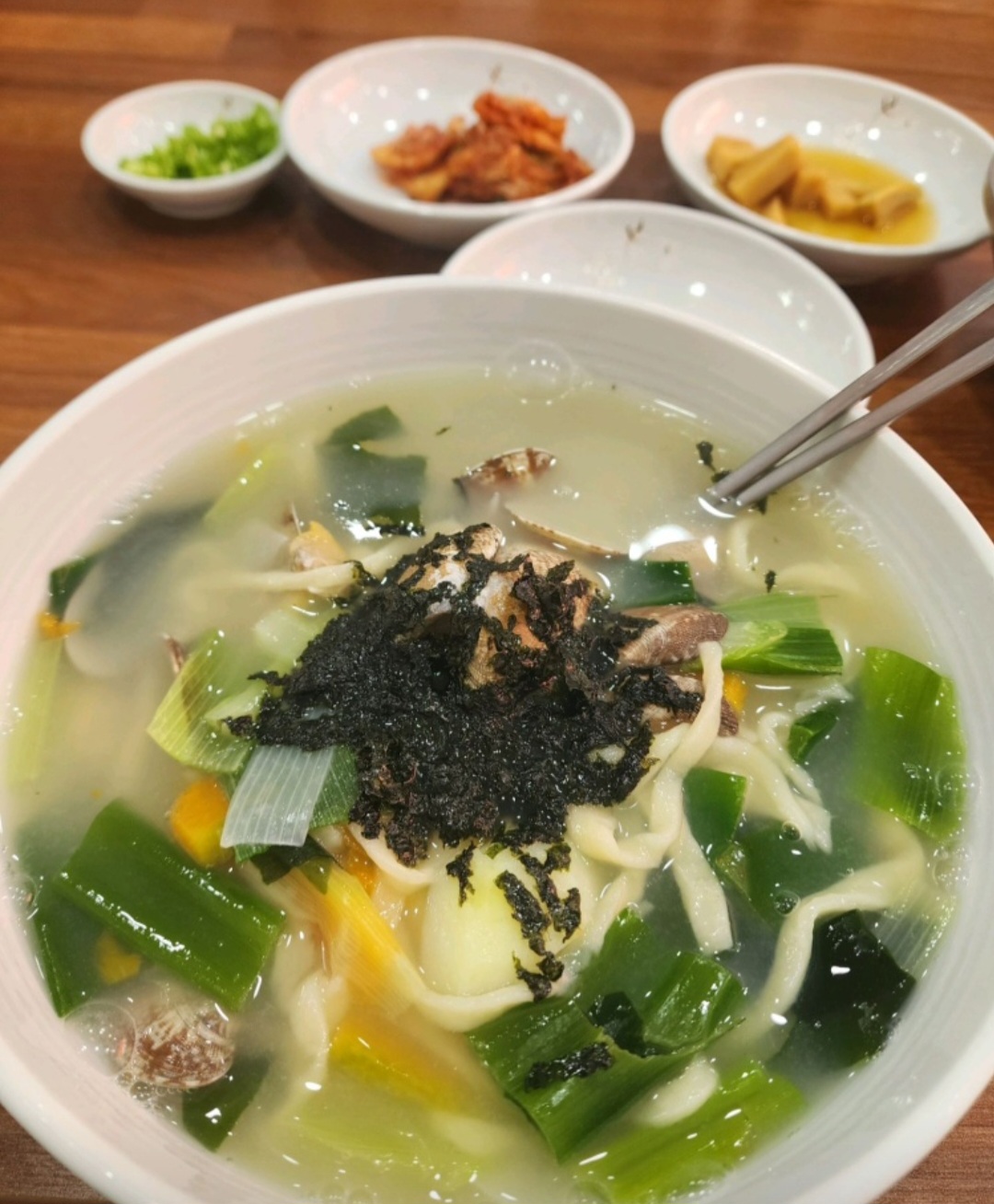 해맞이손칼국수