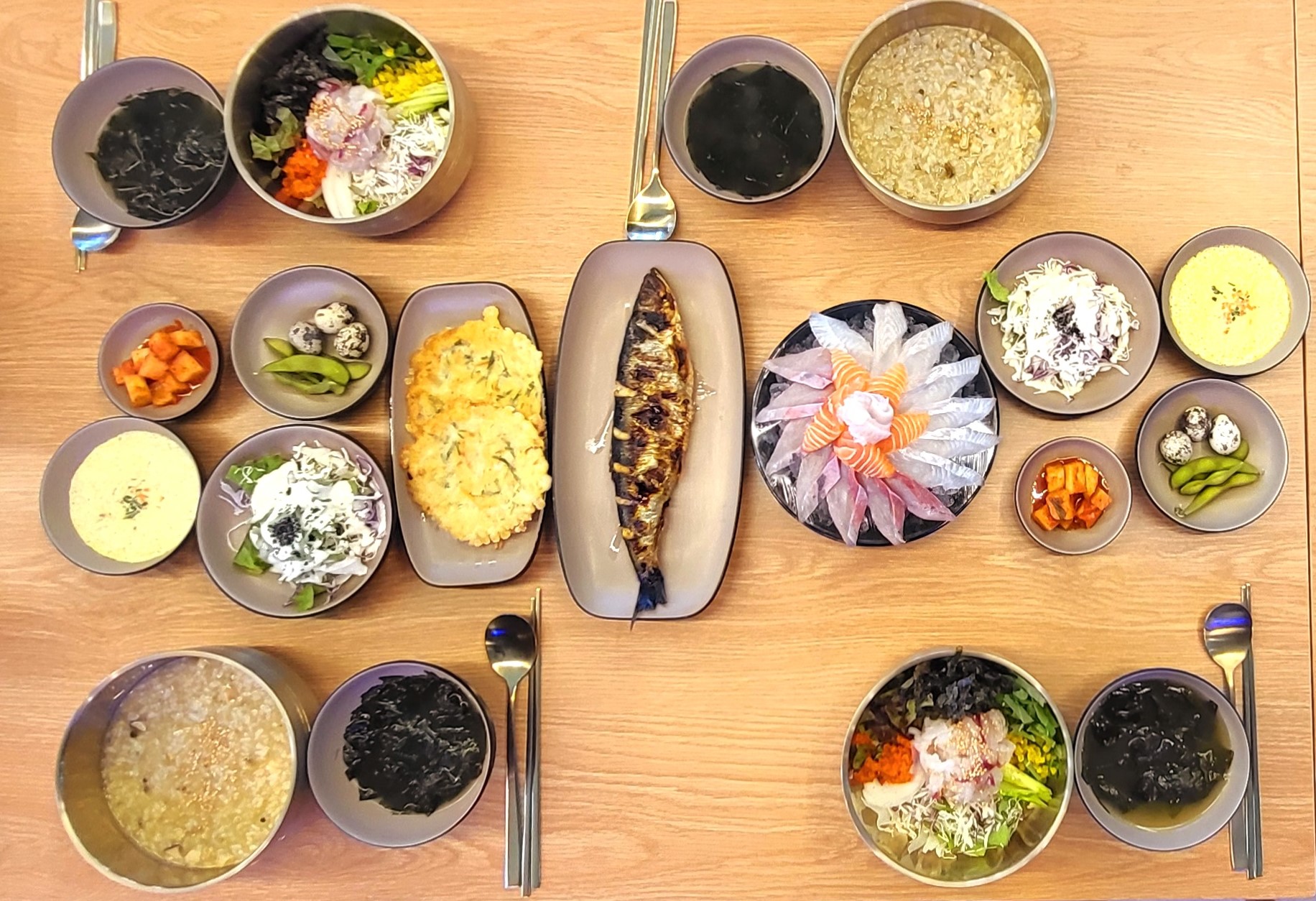 영종신선물회회전문점