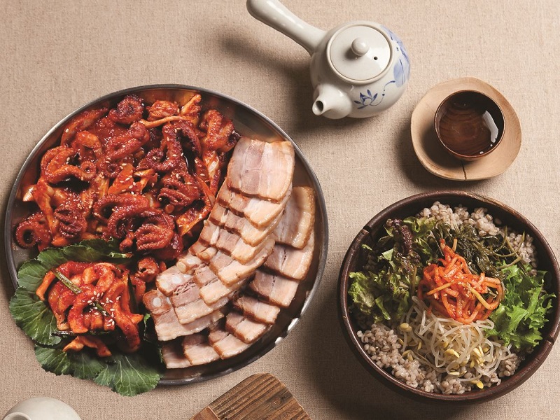보쌈쭈꾸미한상