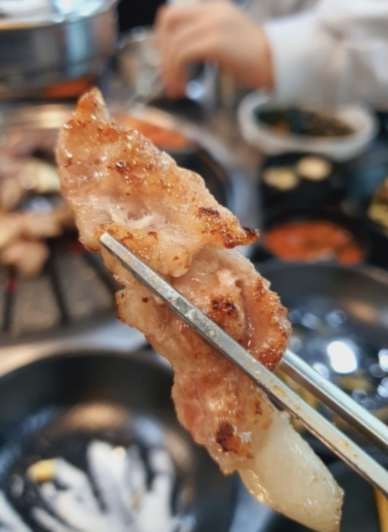 솔찬제주뒷고기 노량진점