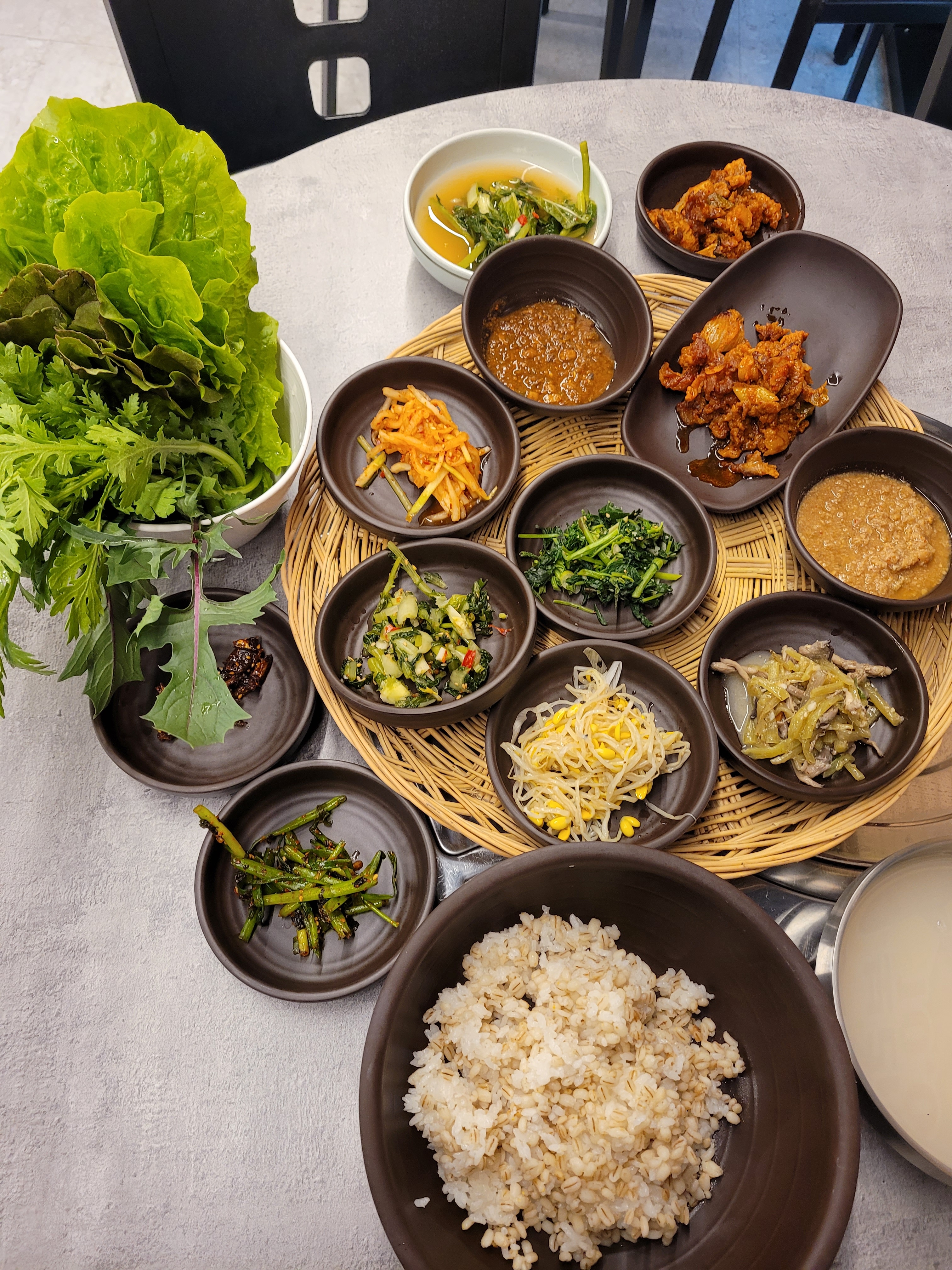 서울왕보리밥칼국수