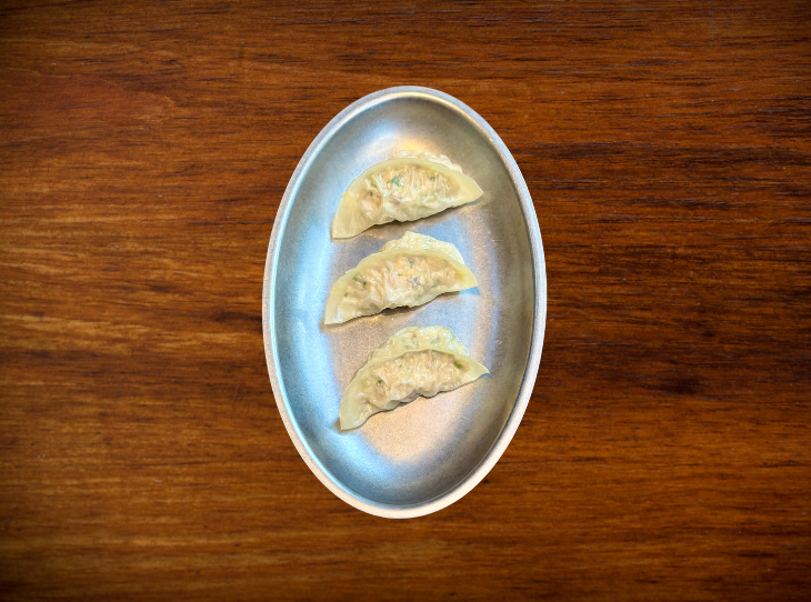3 pieces of dumplings