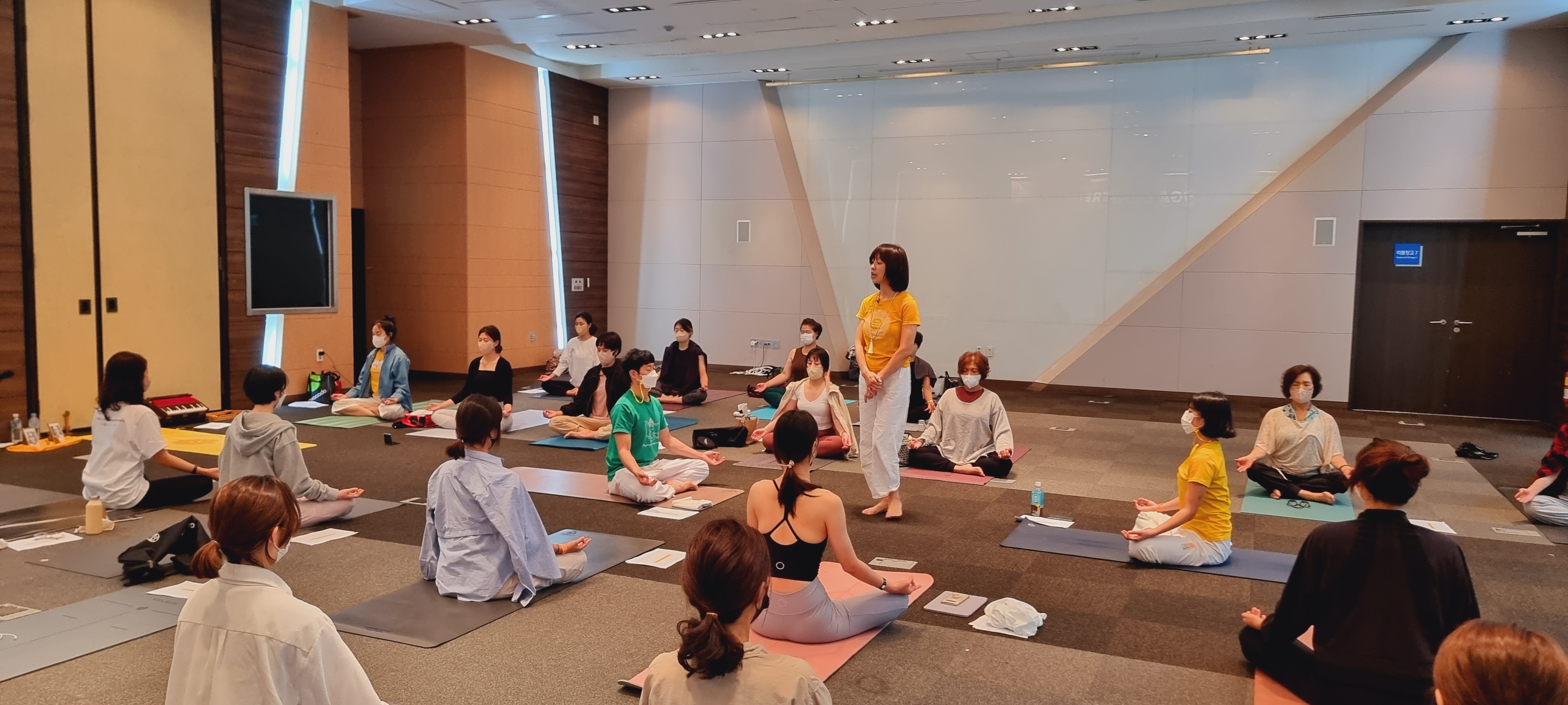 시바난다요가 서울공식센터 에이프로 요가스쿨 대표 이미지