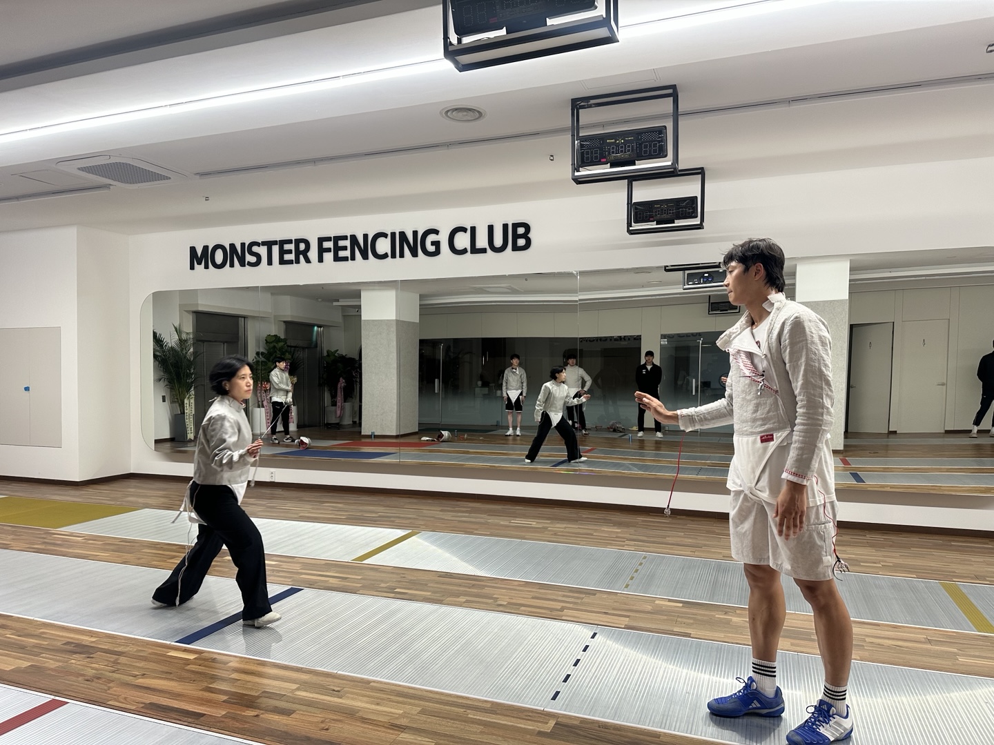 몬스터펜싱클럽
