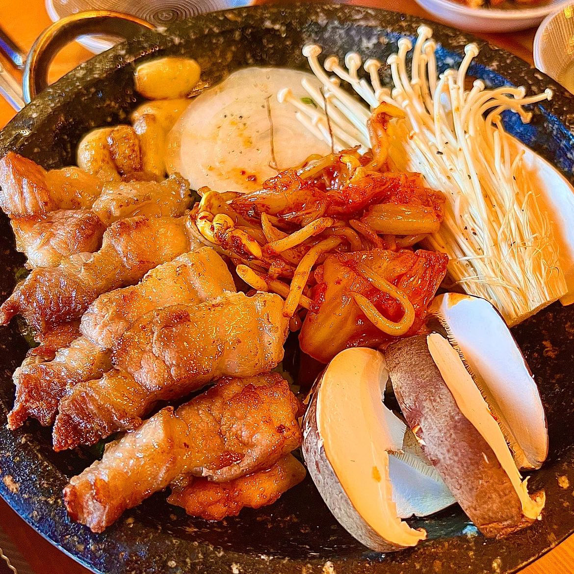 촌집돌판삼겹살