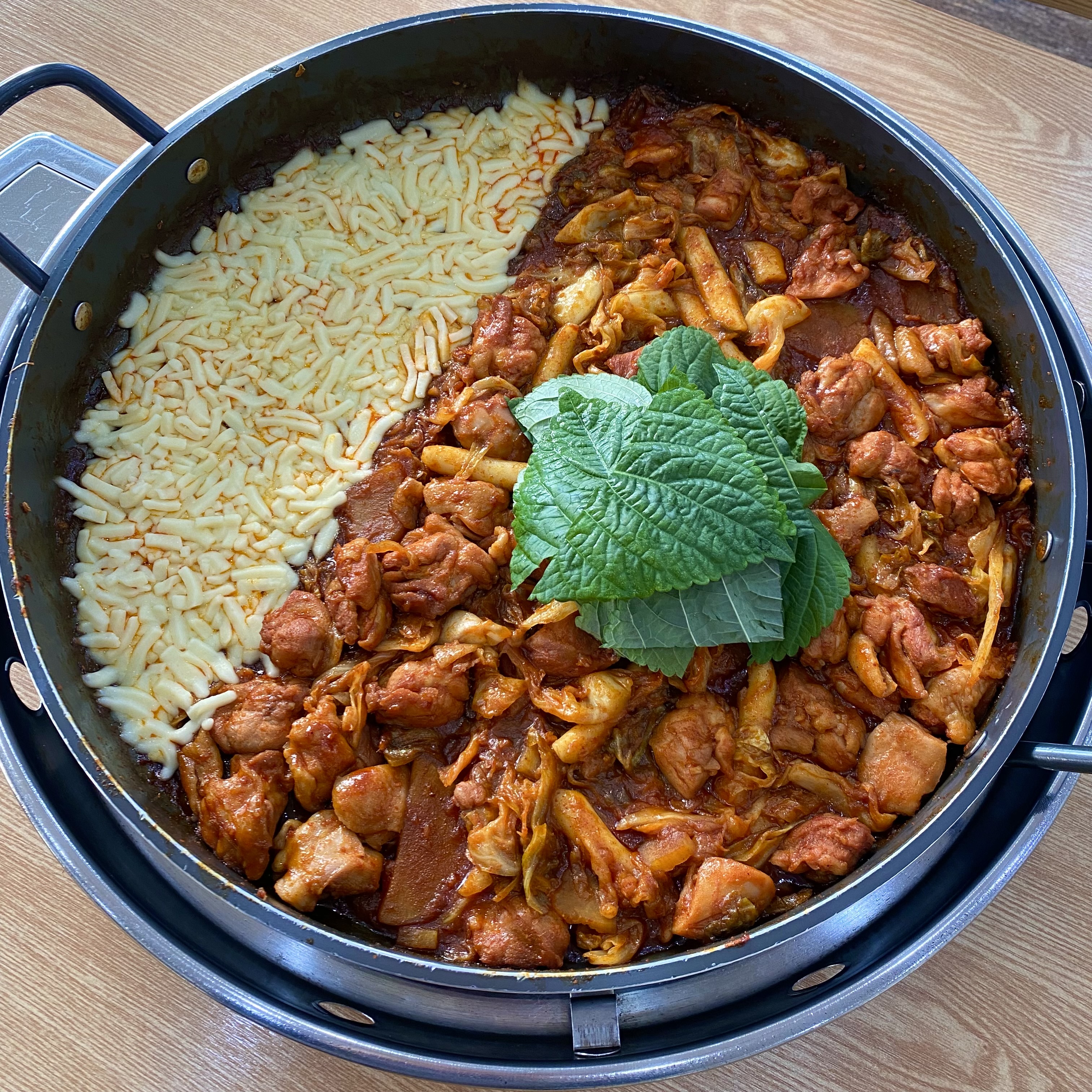 춘천명가막국수닭갈비