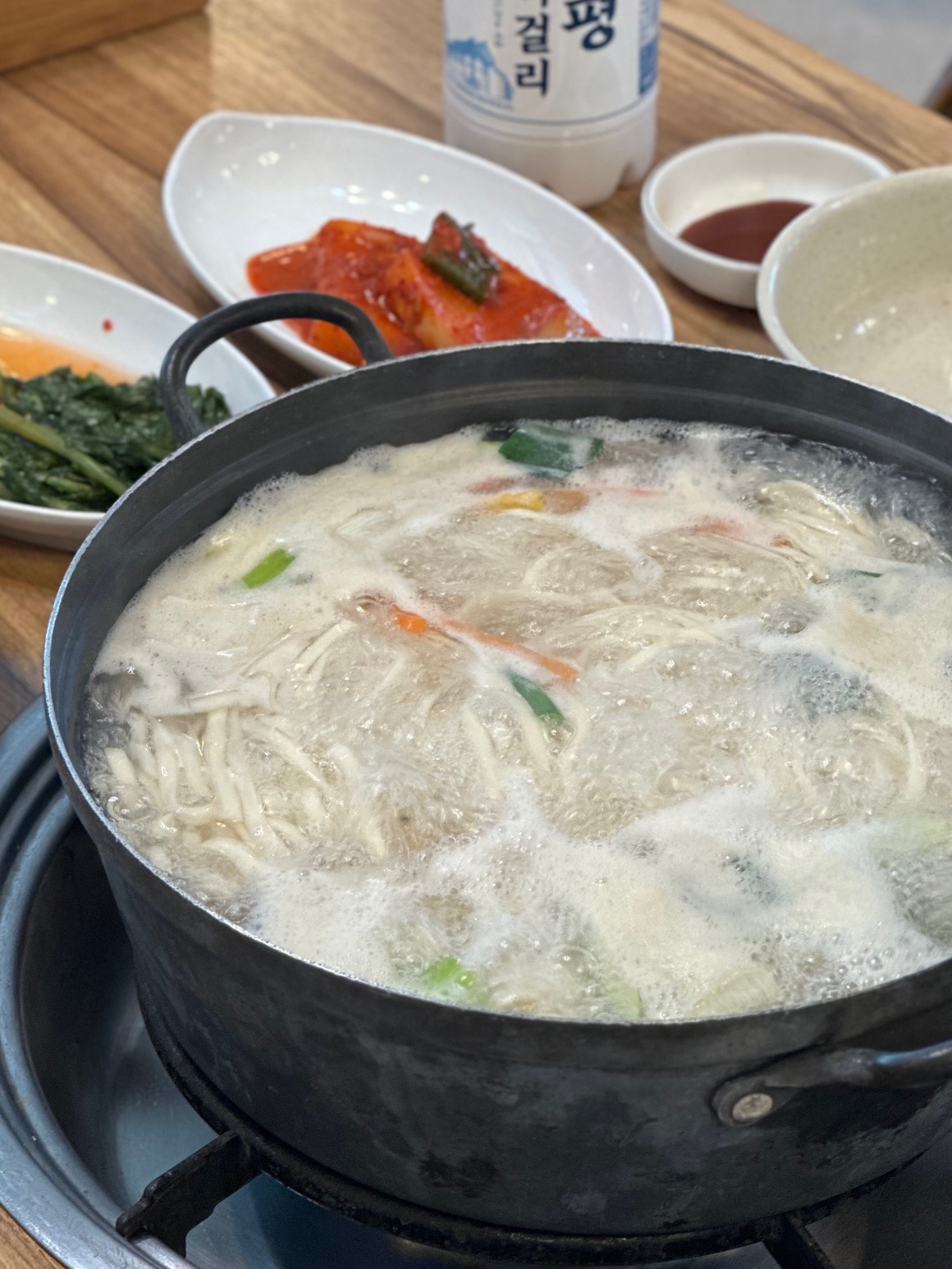 솔밭우리밀칼국수 대부도본점