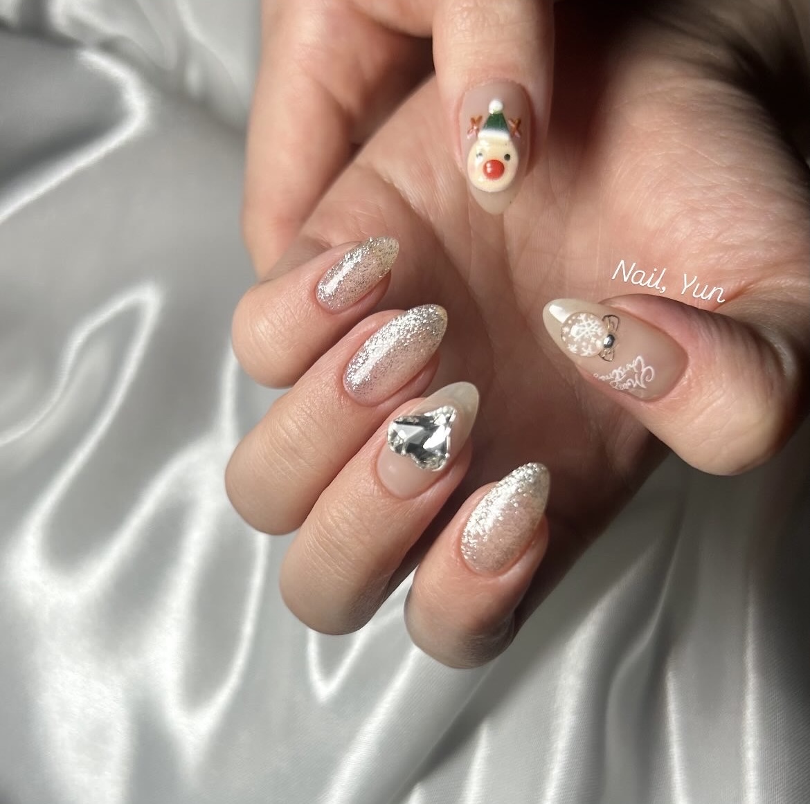 네일윤