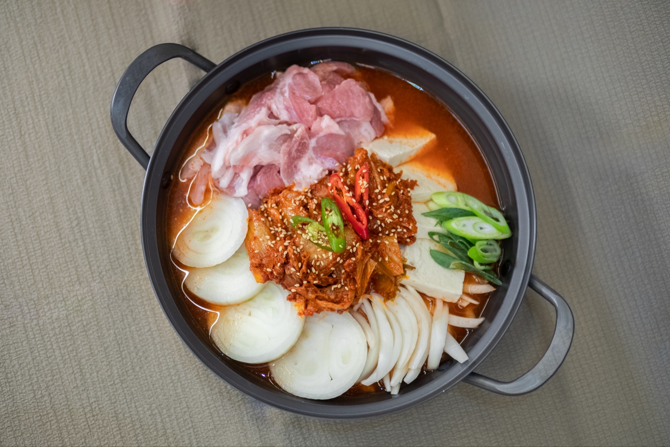 청라도김치찌개집