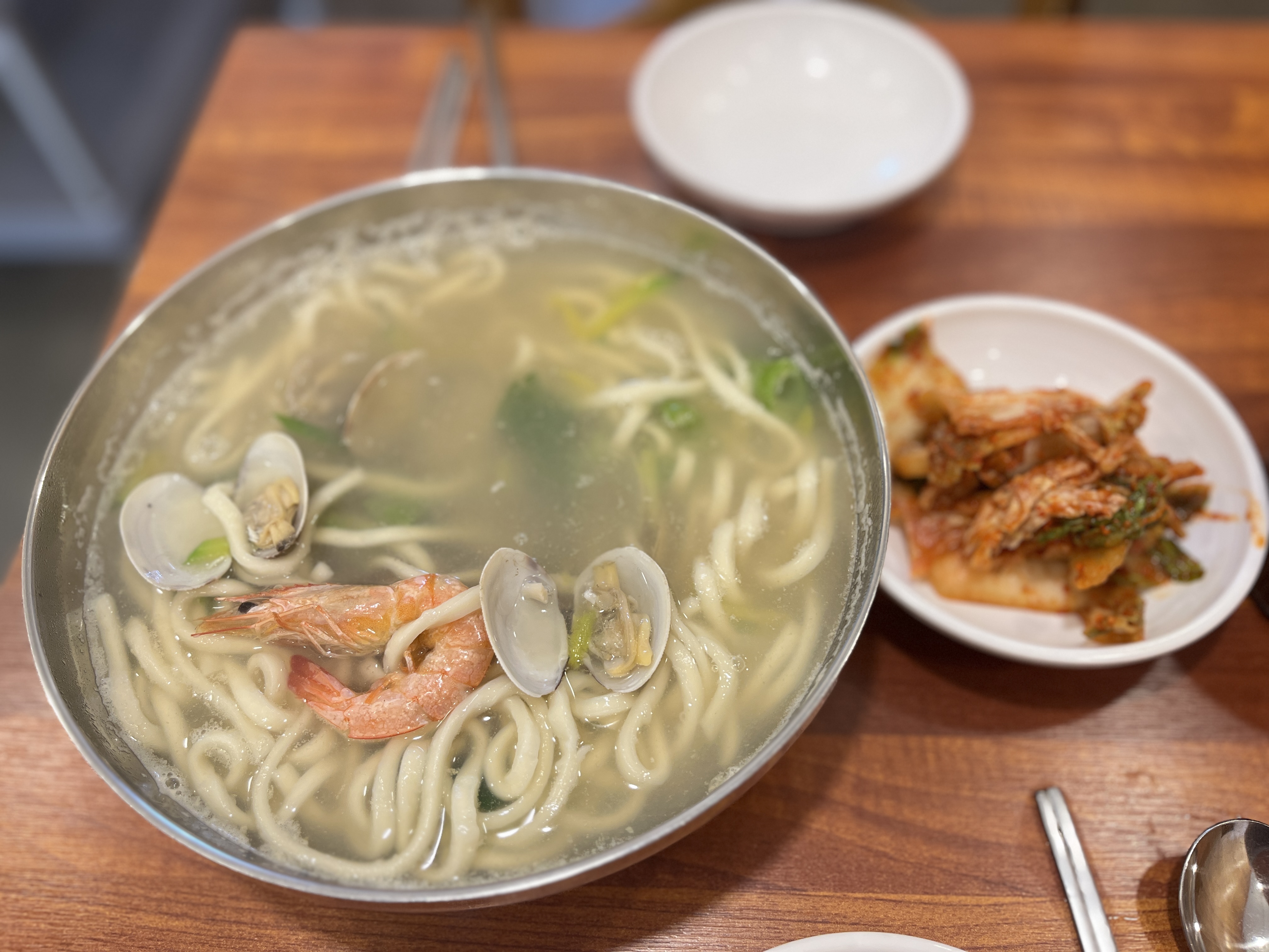 명칼국수 신월사거리본점