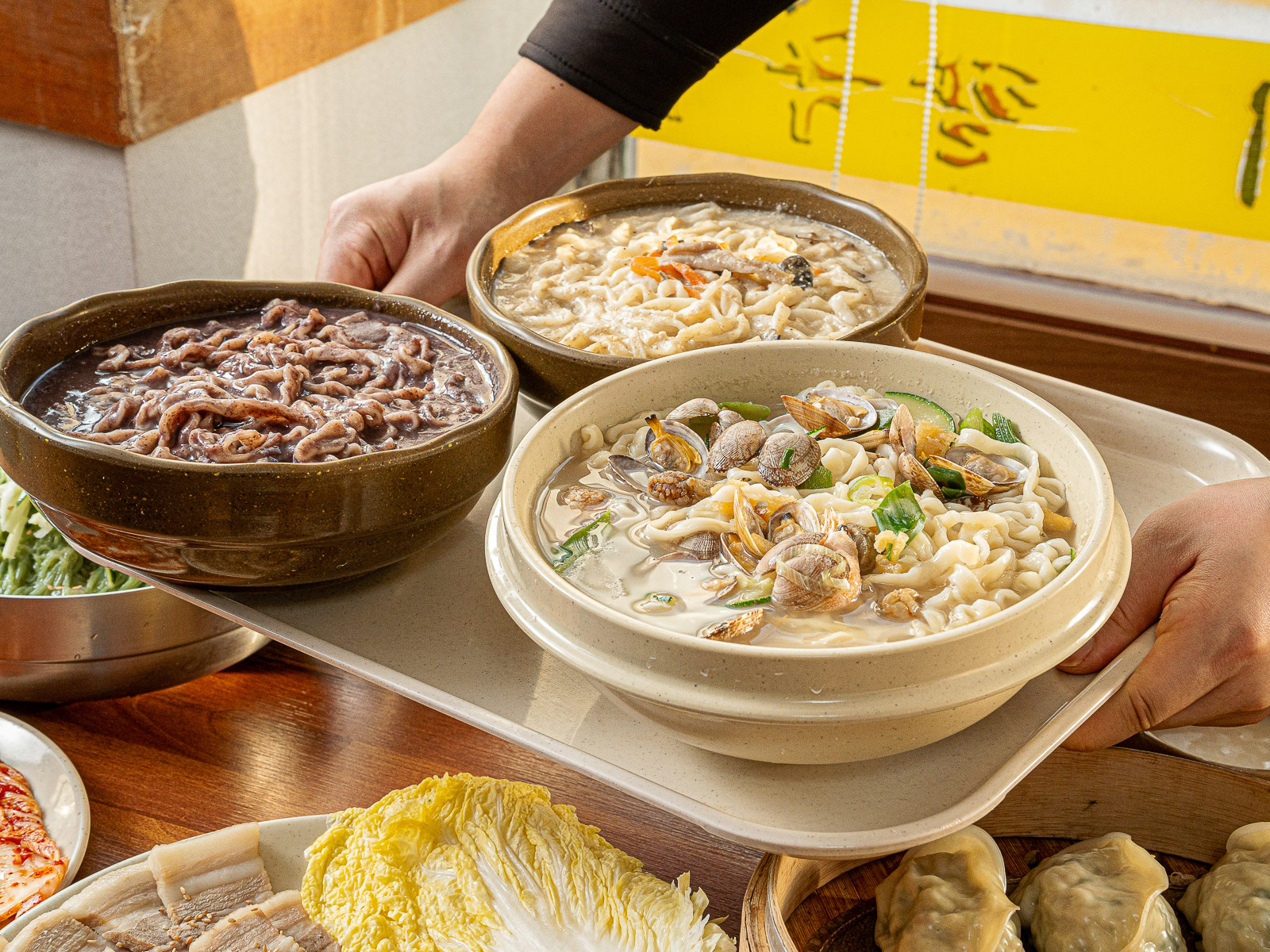 함지칼국수 본점 내부 또는 관련 모습