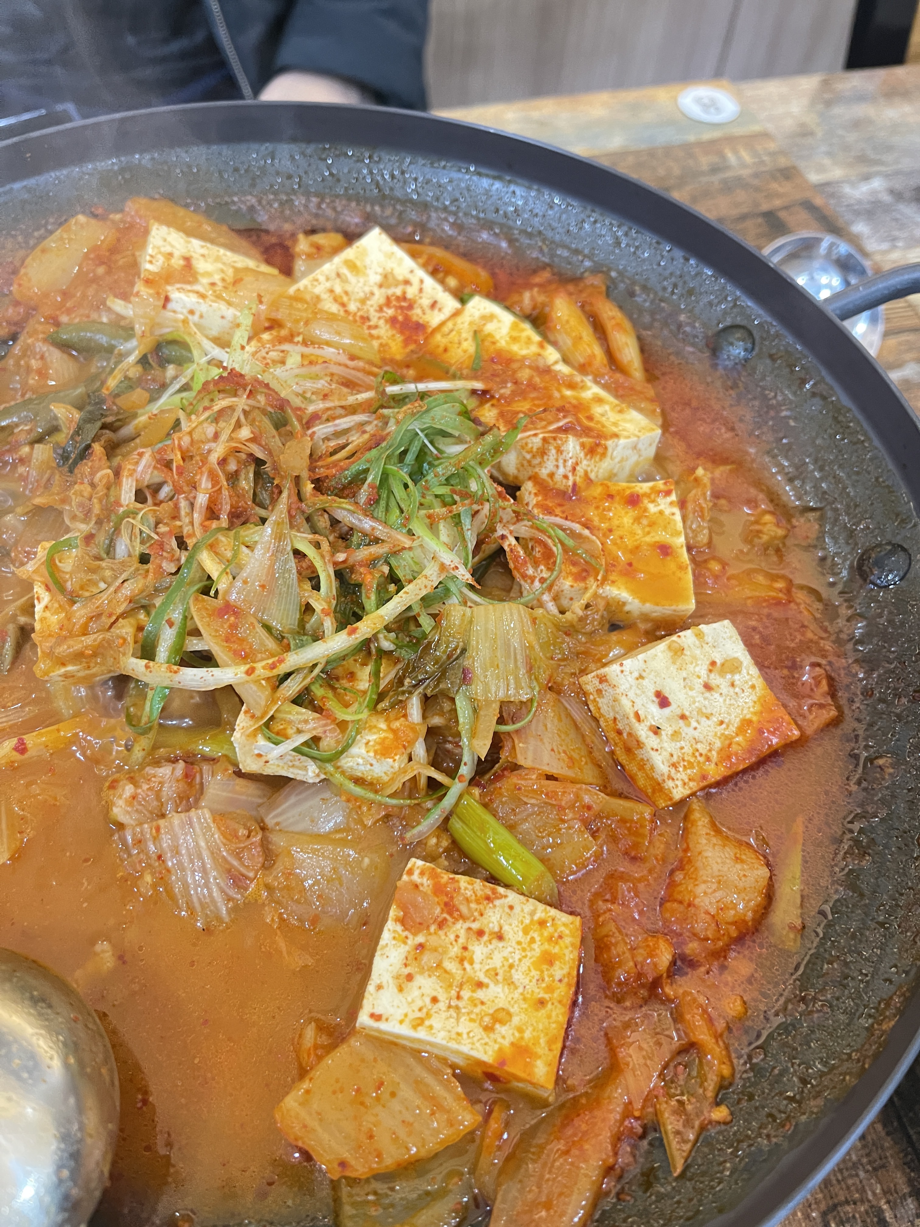 신겁없는닭발 신길점