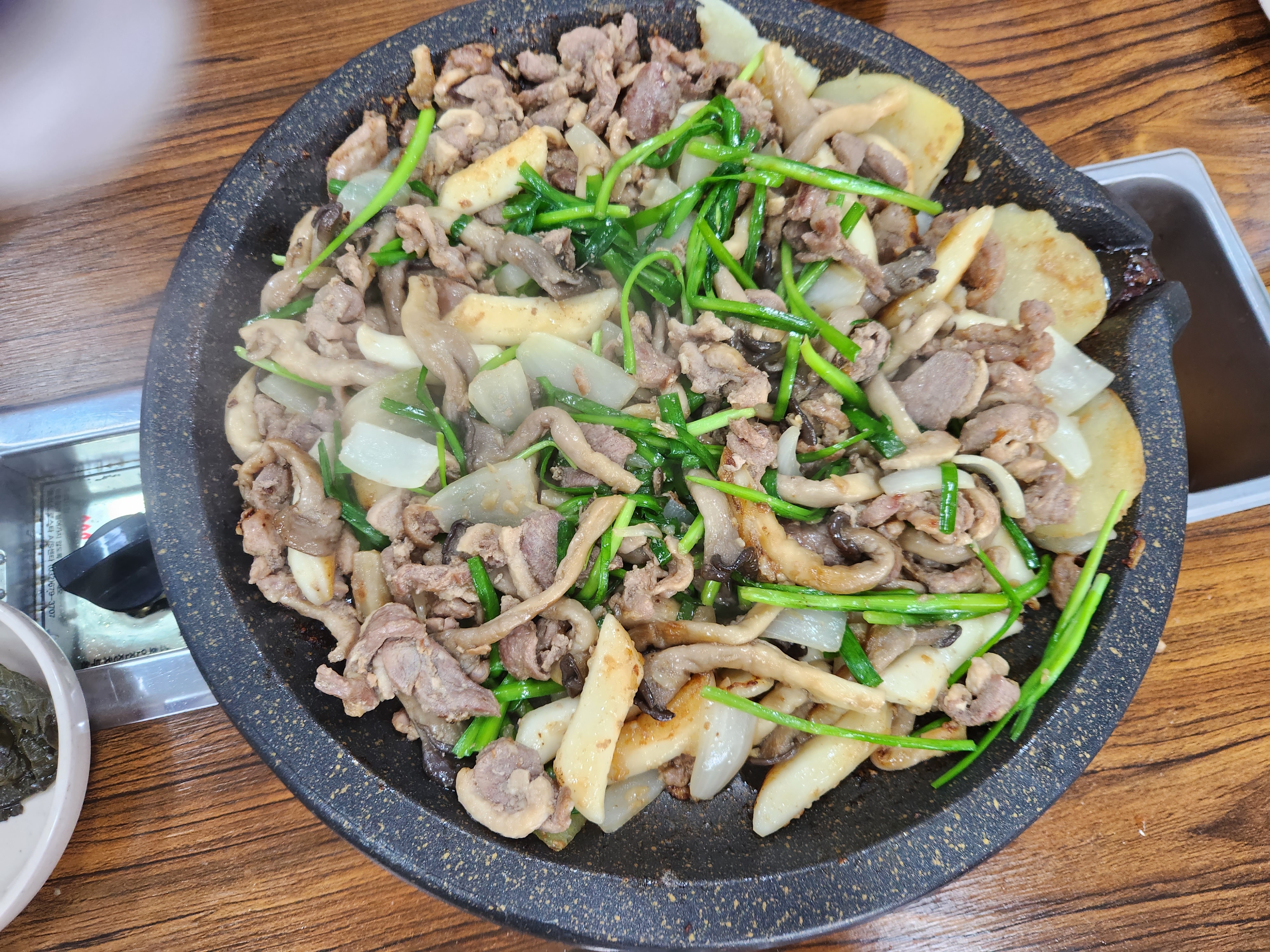 윤가네오리구이 김포점