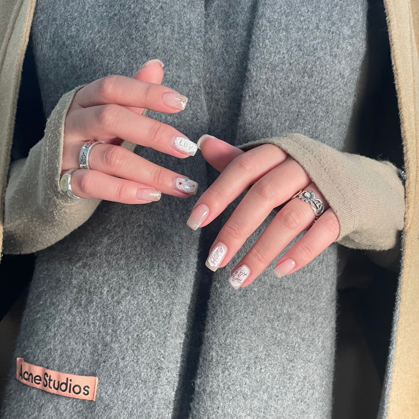 네, 일하려구요