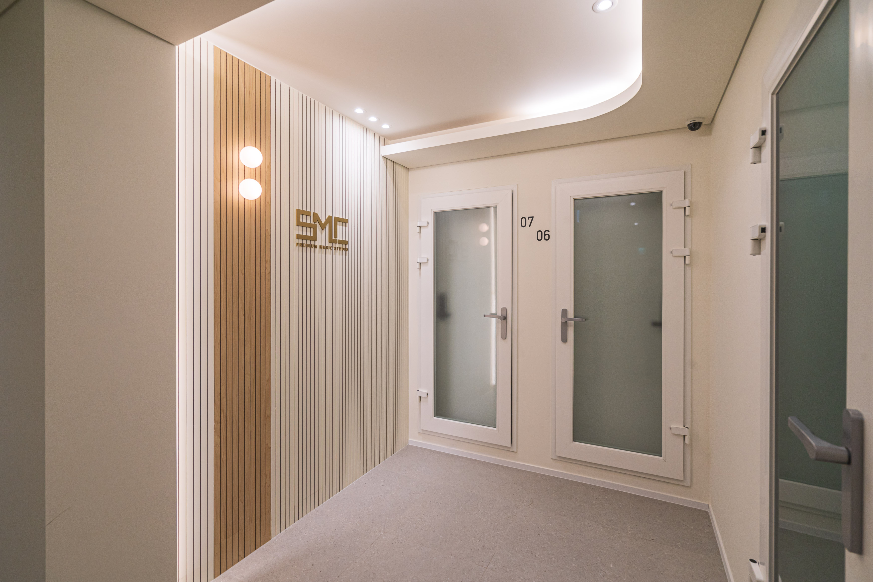 1번째 스튜디오 사진