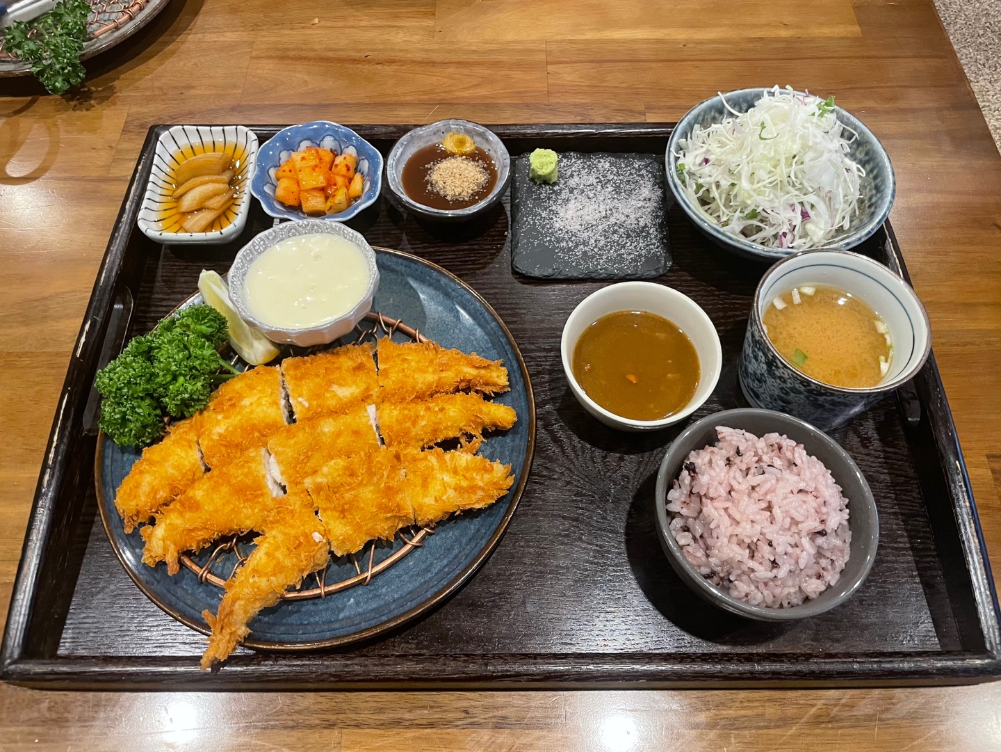 겸손돈가스 파주운정점