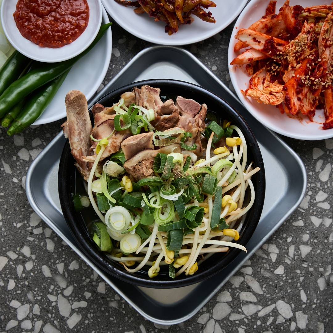 맑은뼈국