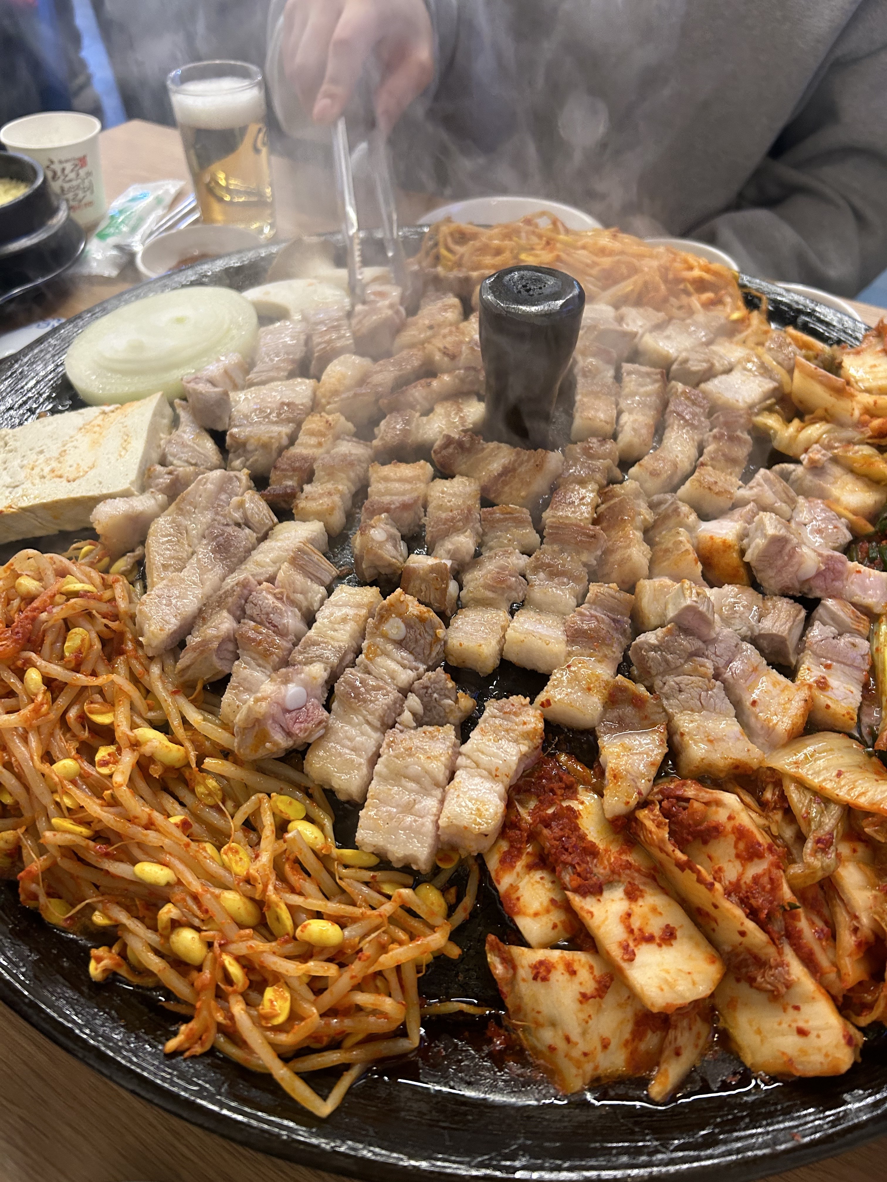 싹쓰리솥뚜껑김치삼겹살 망월사점