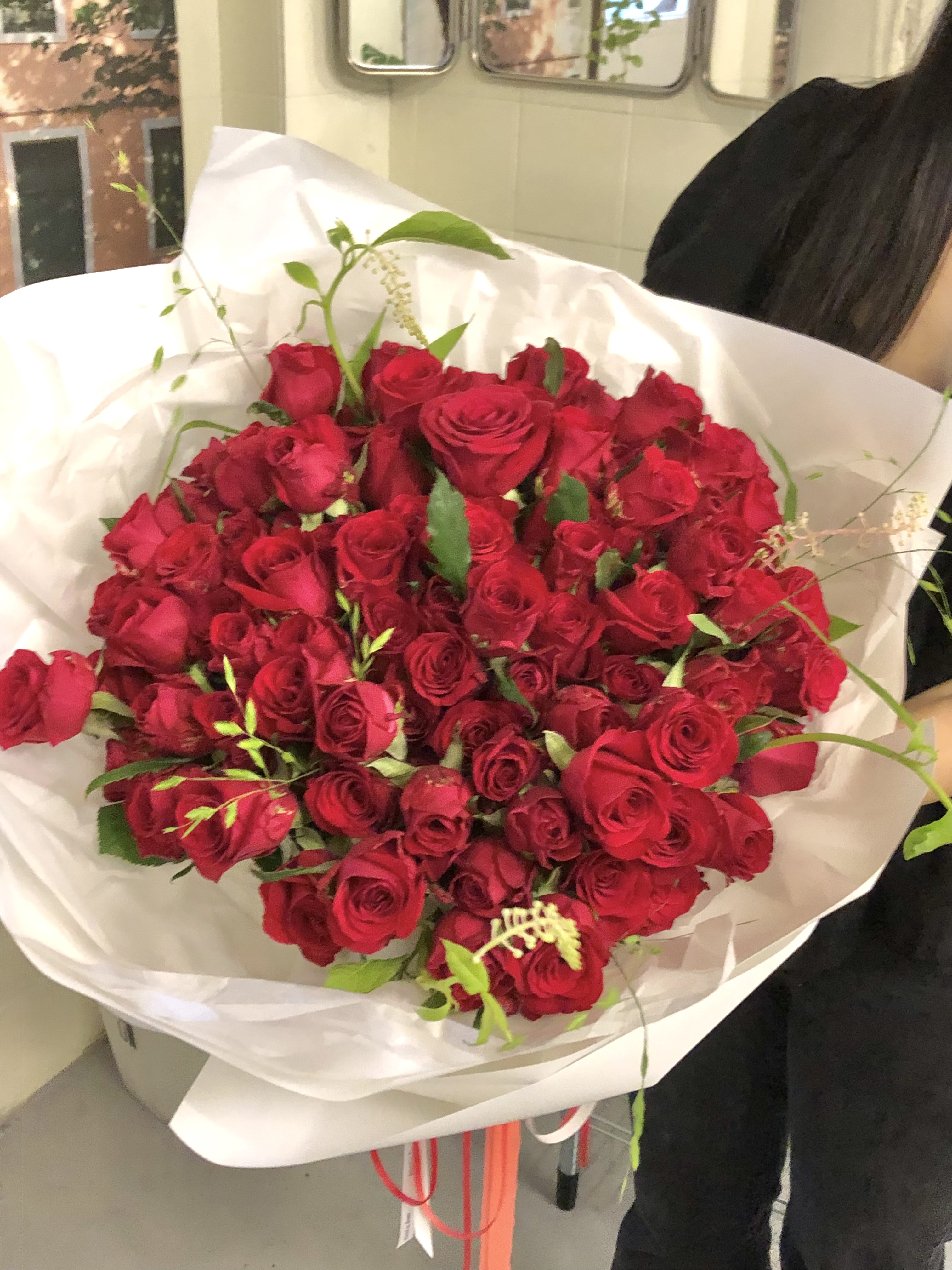 어라운드어스플라워