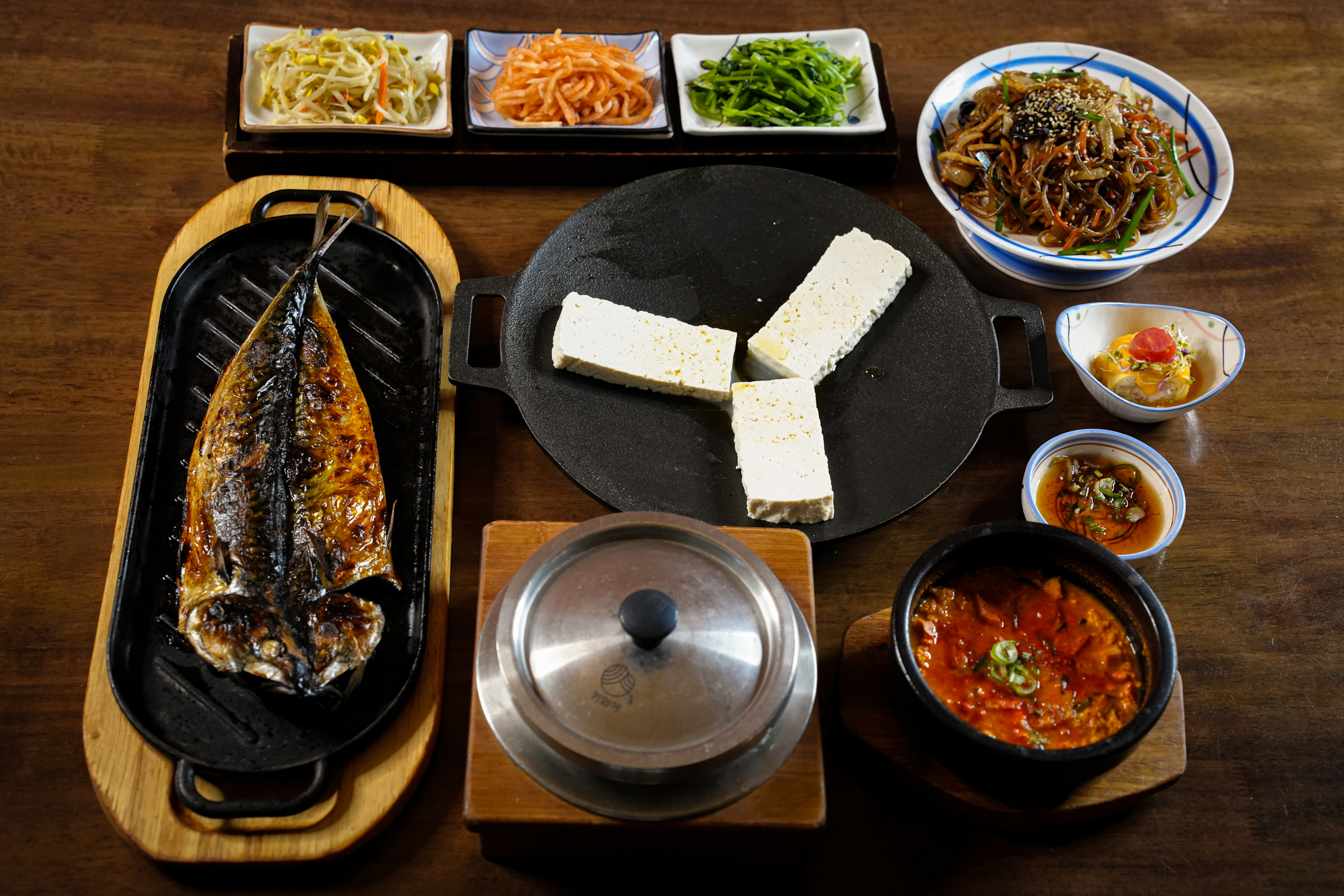 백중기와야순두부 진해점