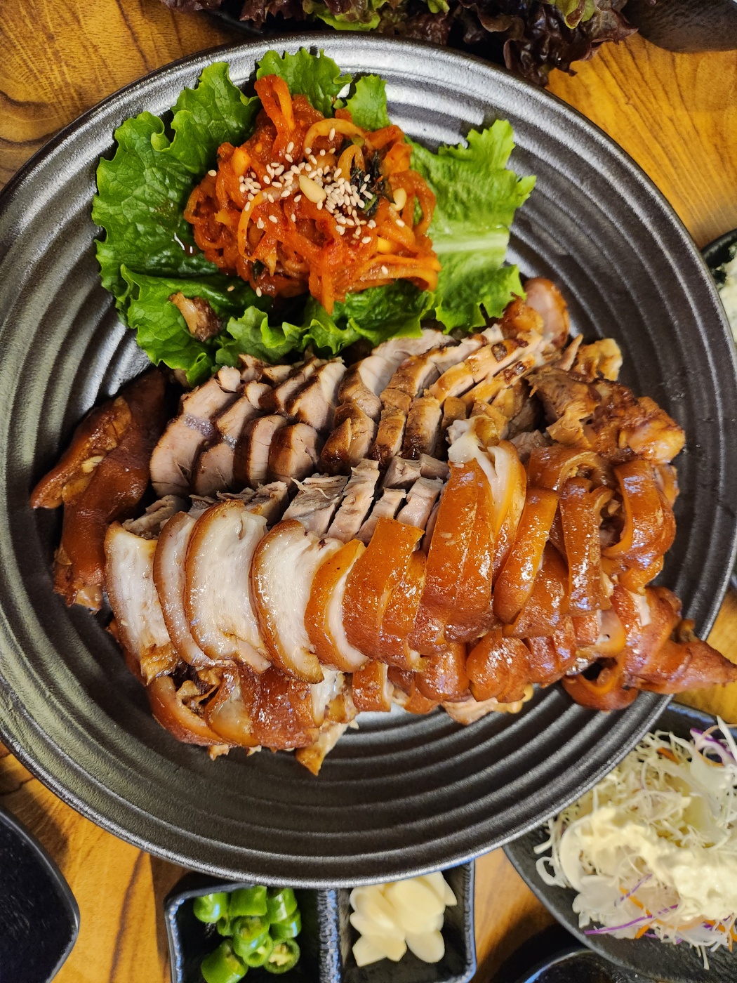 돈이왕족발보쌈