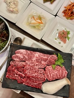 돌담한우숯불명가