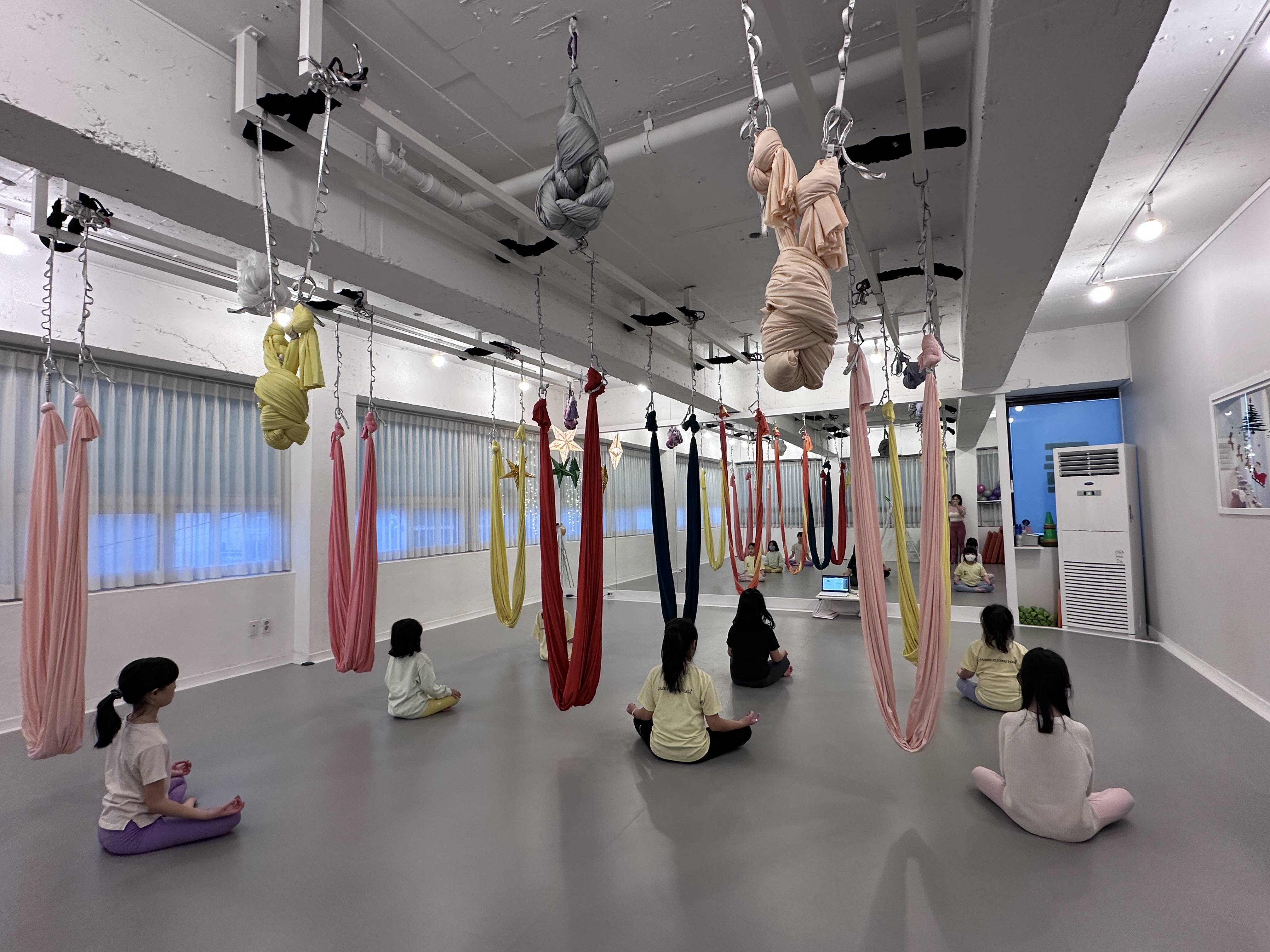 제이미플라잉요가 대표 이미지