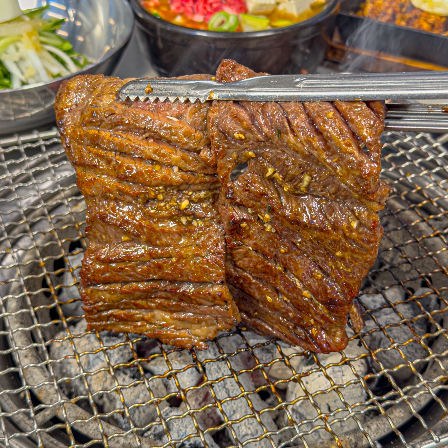 우대포 방이점 대표 이미지 - 맛있는 소고기와 쌍송국수