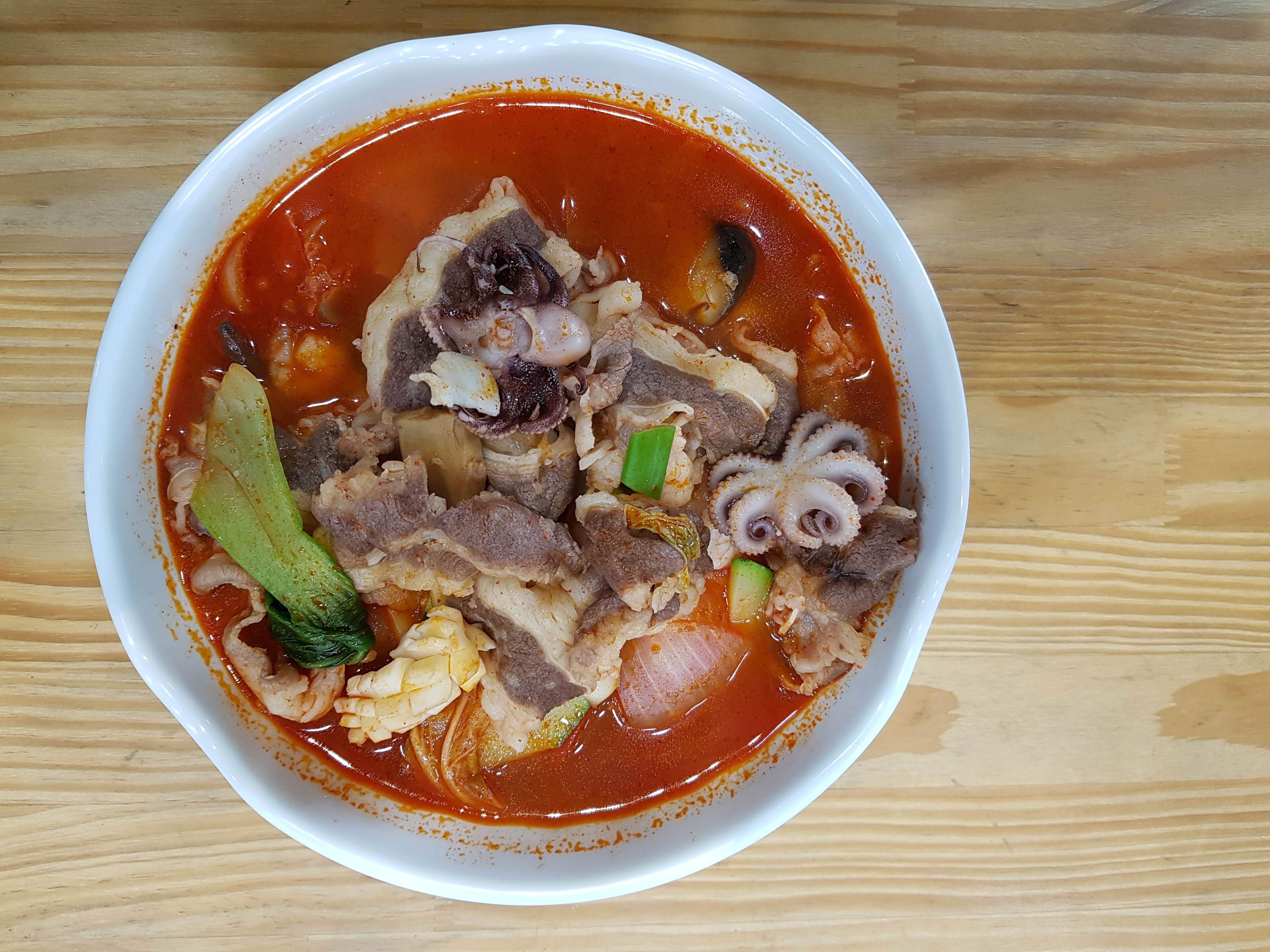 필차이나