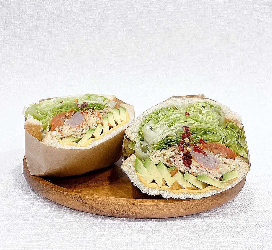 우주 샐러드 샌드위치 cafe