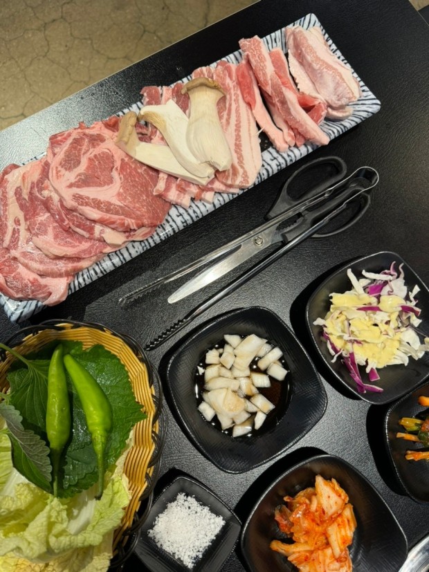 [Image of 마포육곳간 신월점]
