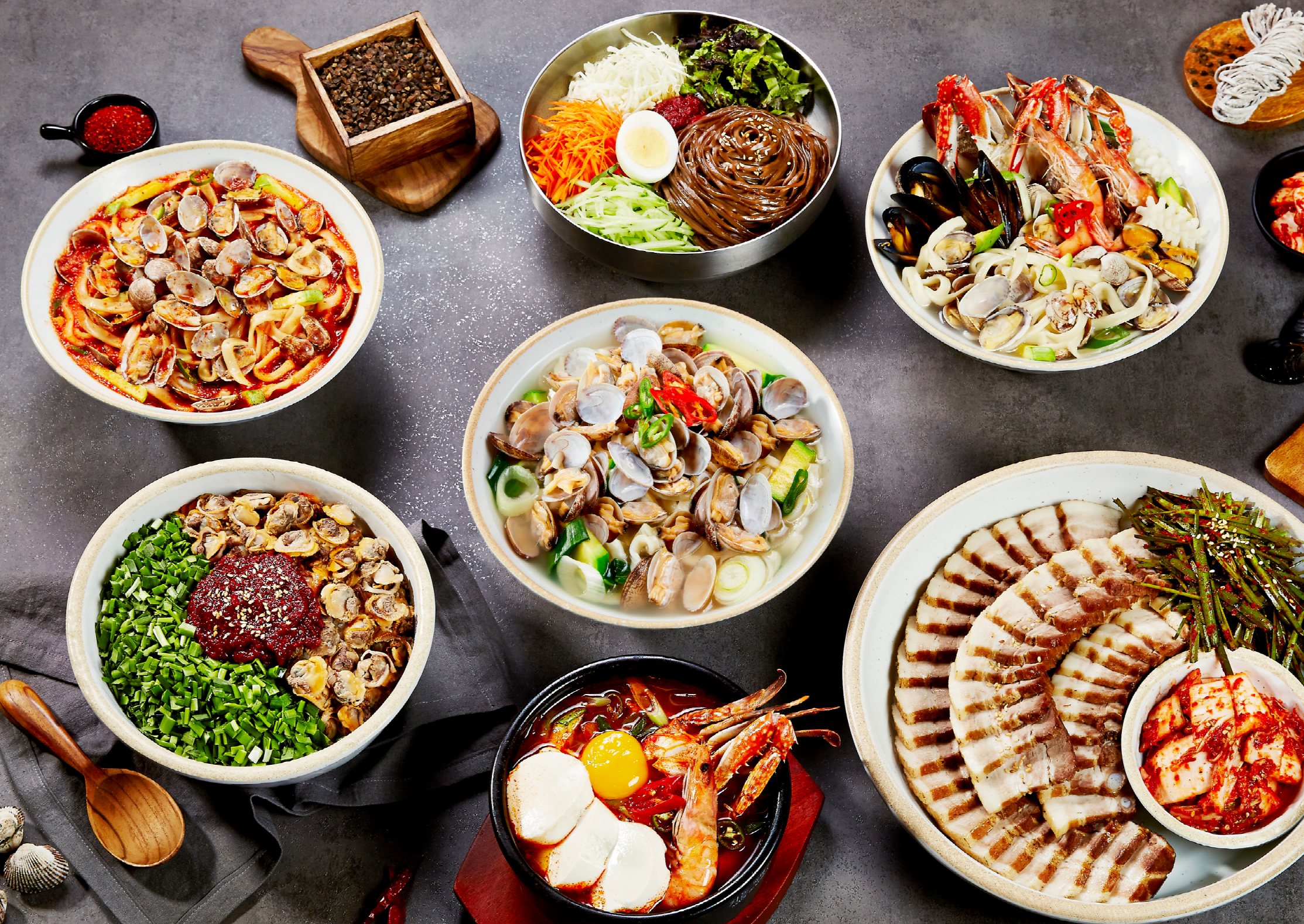 고향엄마손생바지락칼국수 창원중앙점