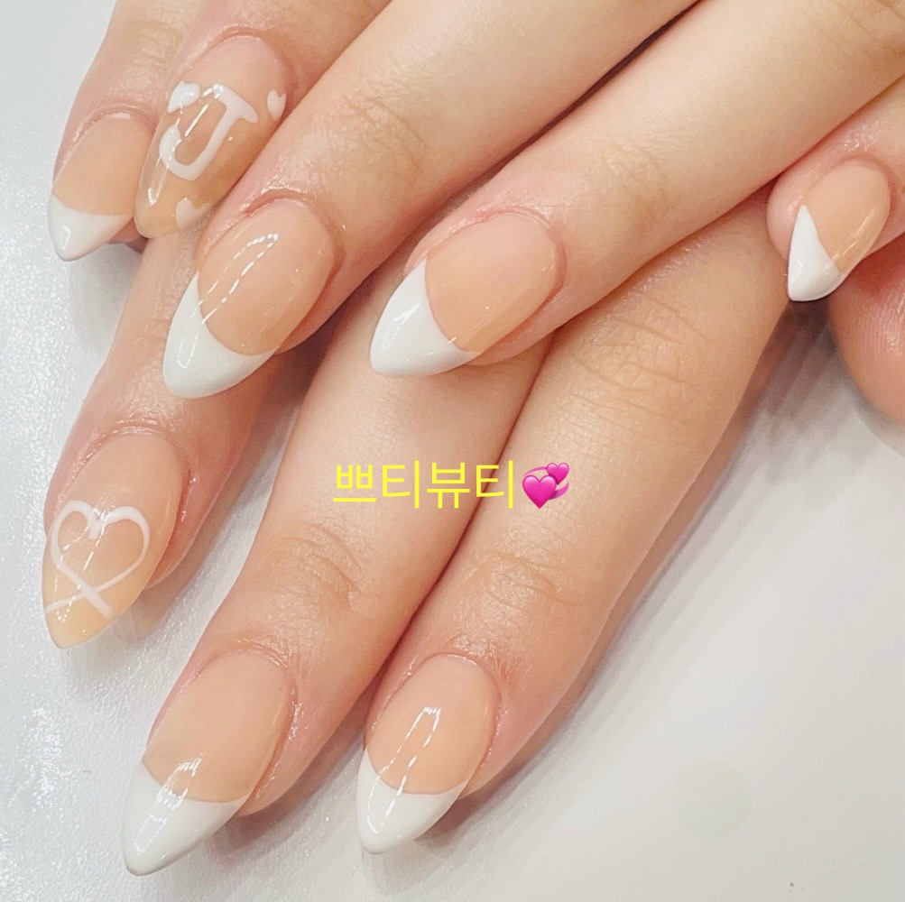 쁘띠속눈썹 대표 이미지