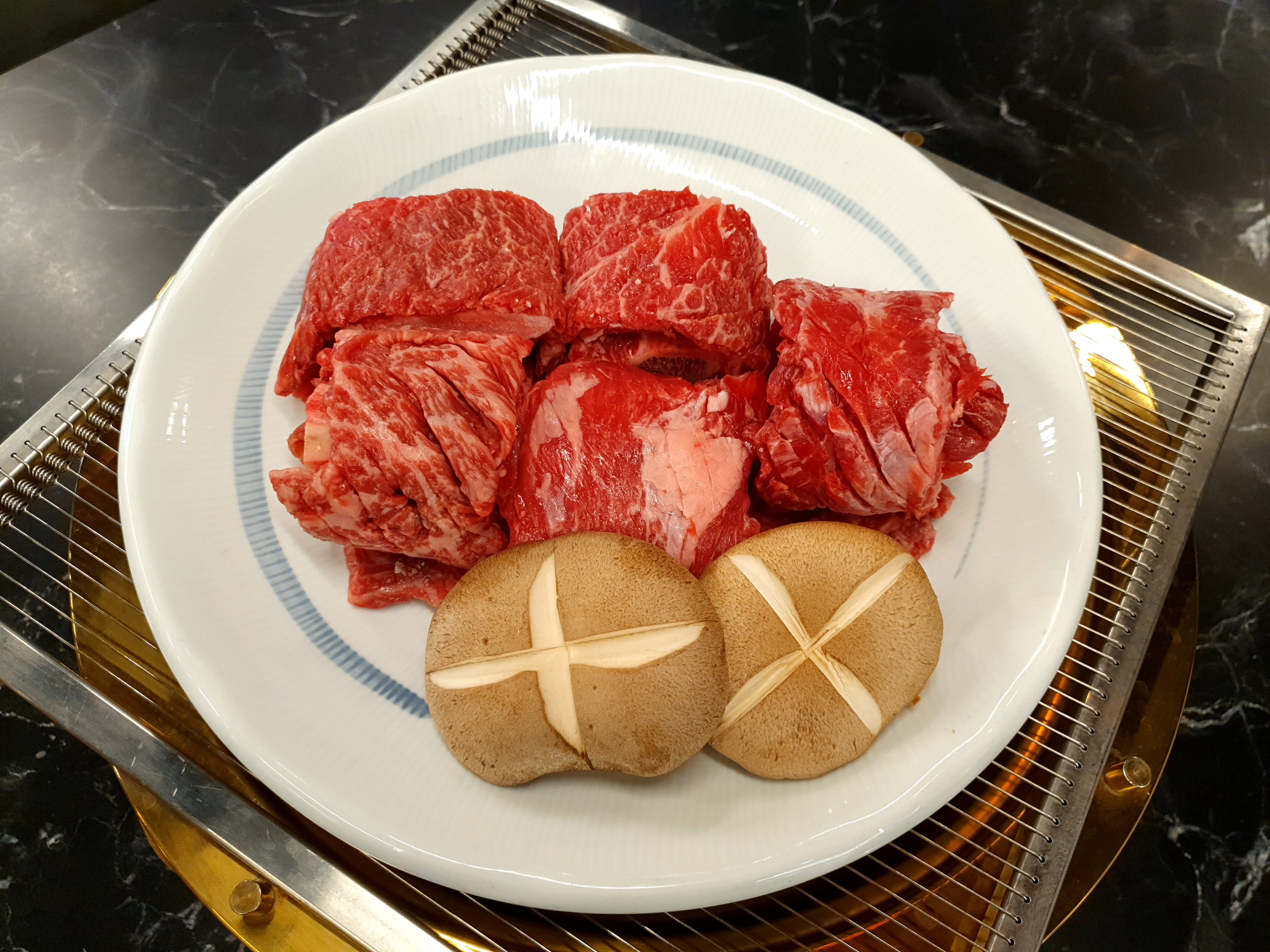 우향한우갈비살