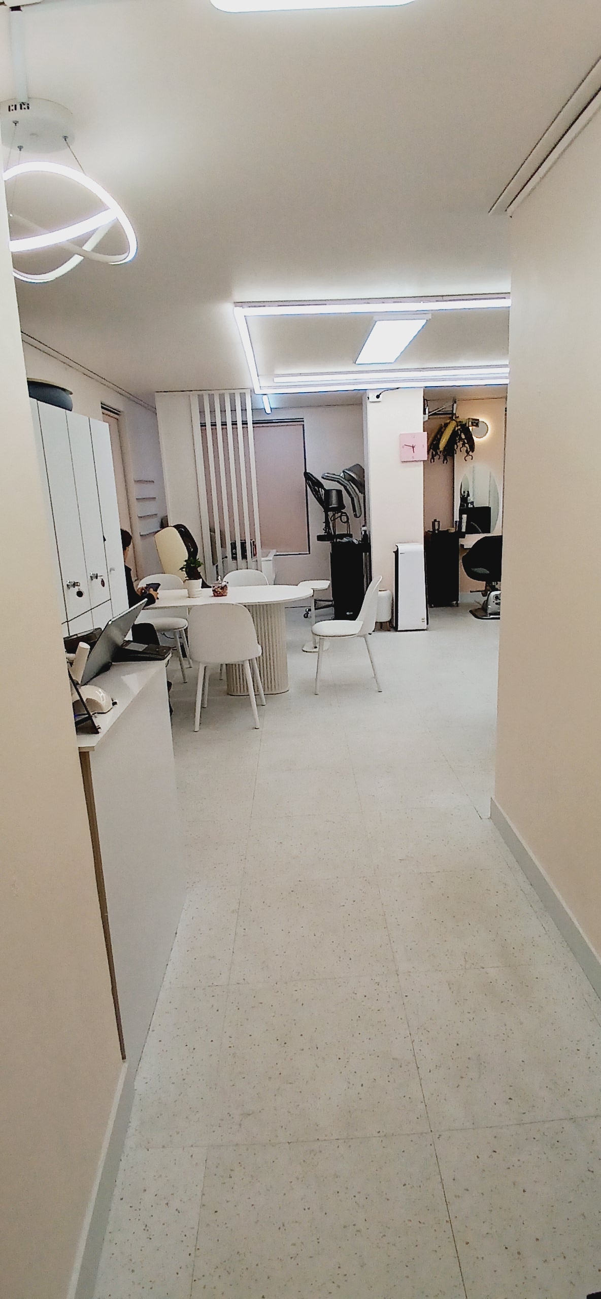 헤어바이이은 마포점