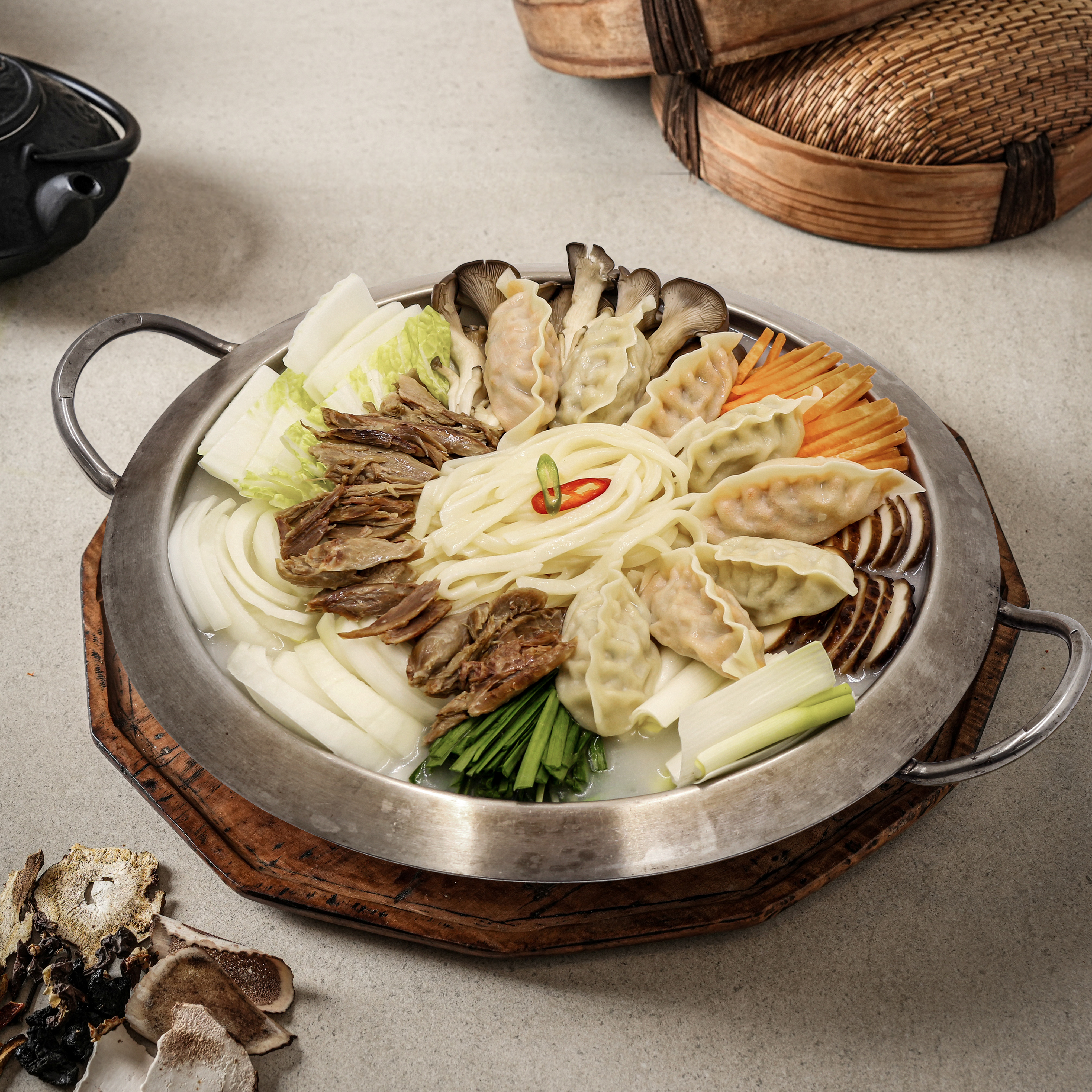 [New] 개운한 염소 칼만두 전골