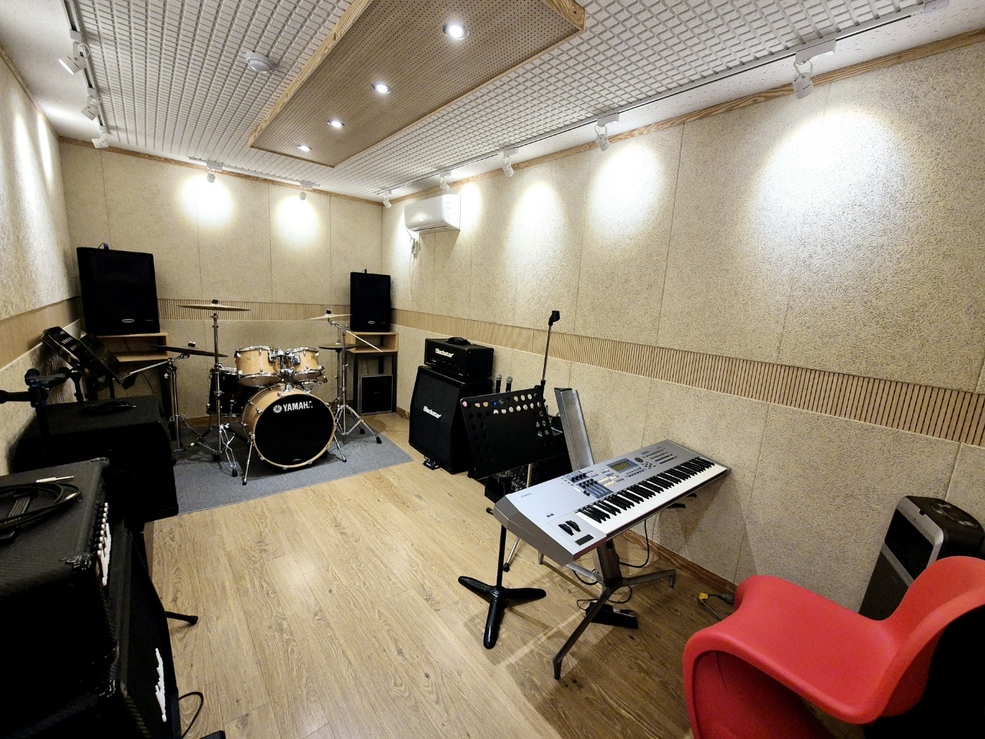 4번째 스튜디오 사진