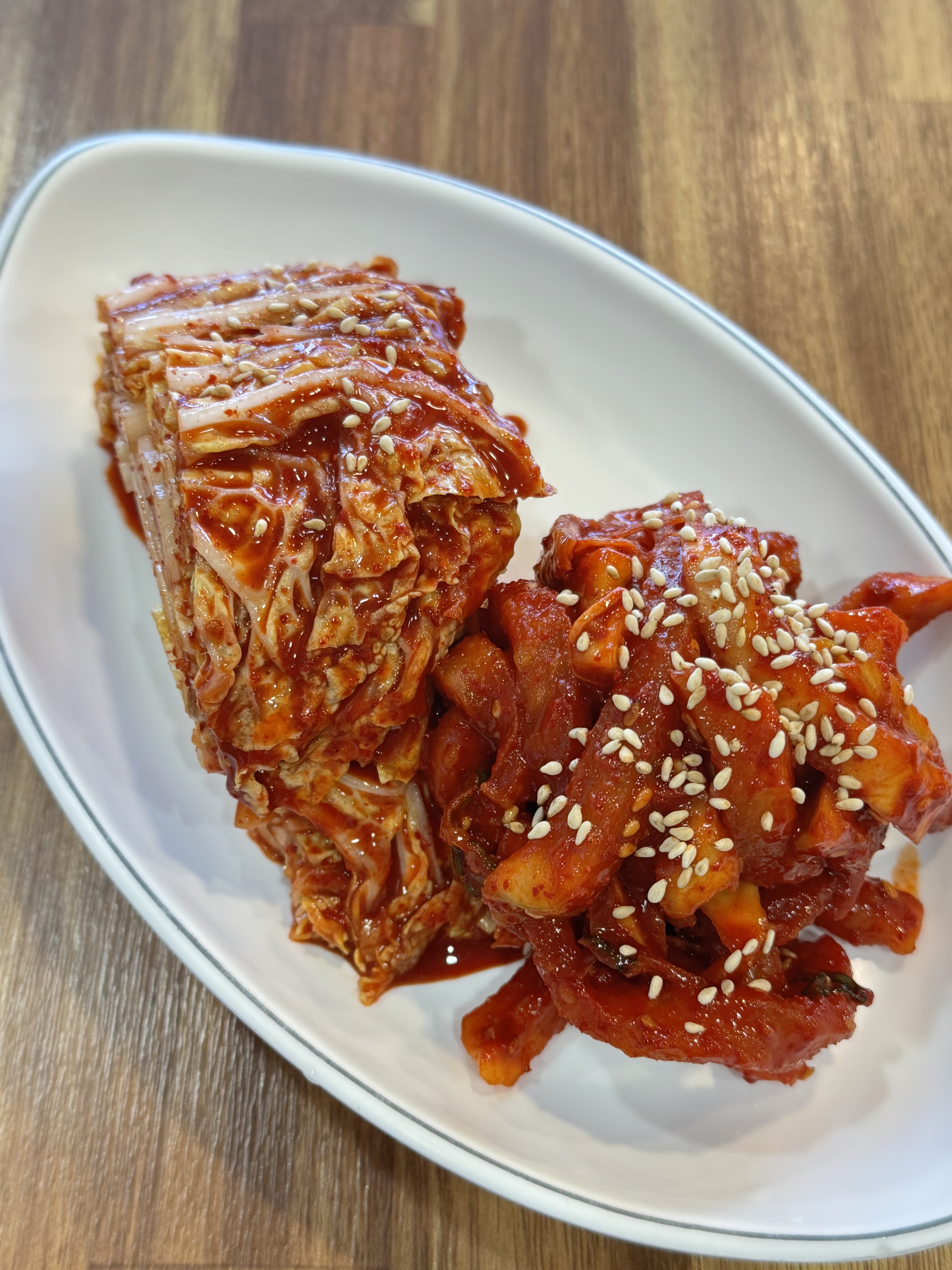 양산마늘보쌈칼국수
