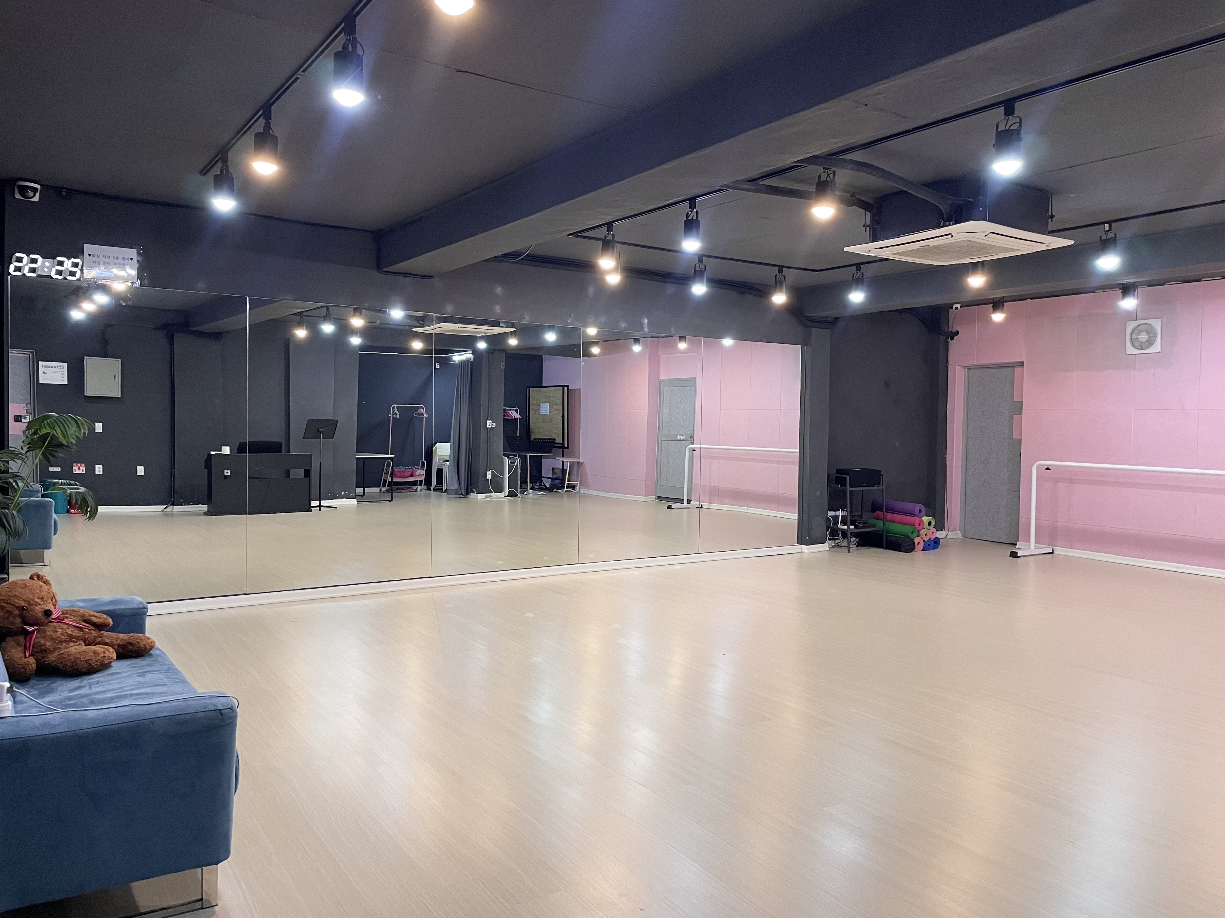 1번째 스튜디오 사진