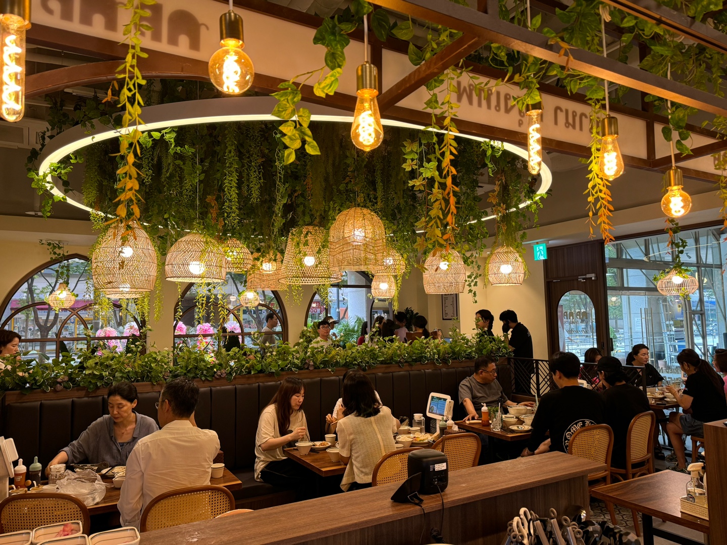 나나방콕 정자점 대표 메뉴 푸팟퐁커리