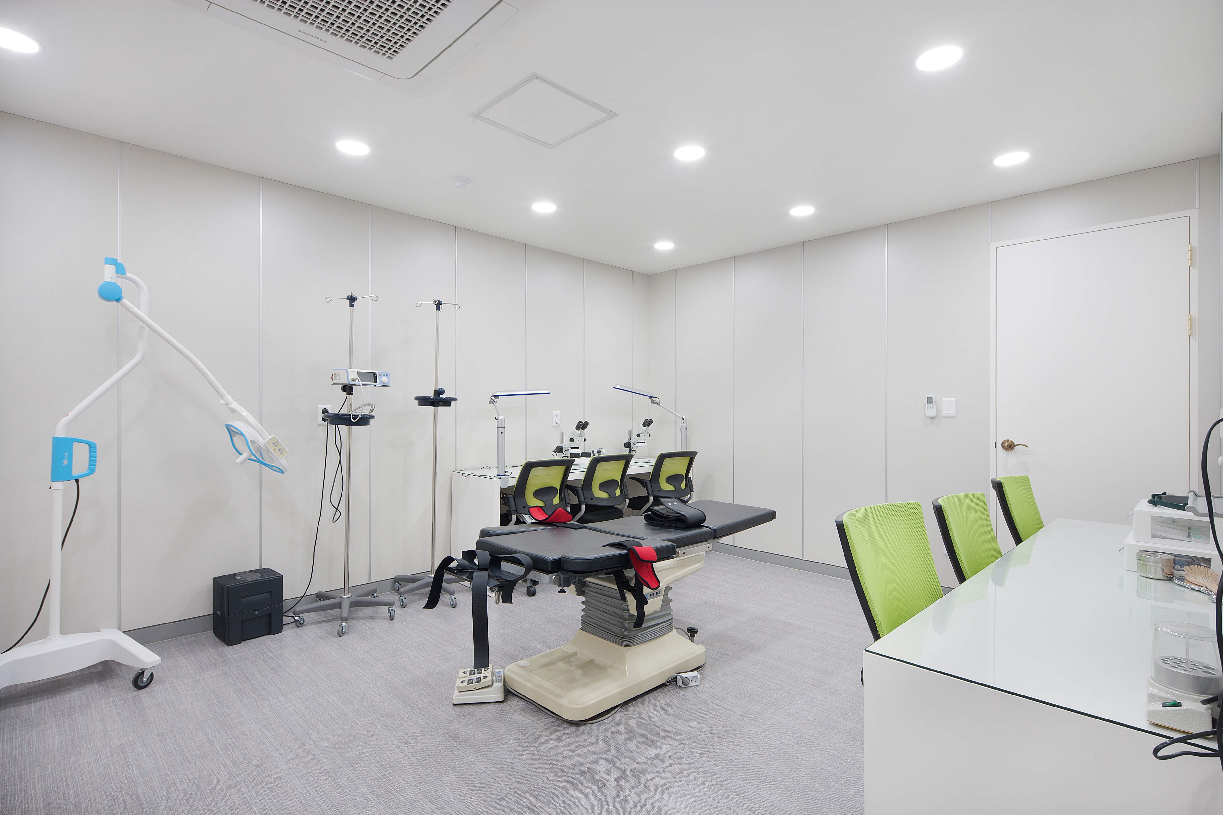 방지성에이스의원 수술실 이미지