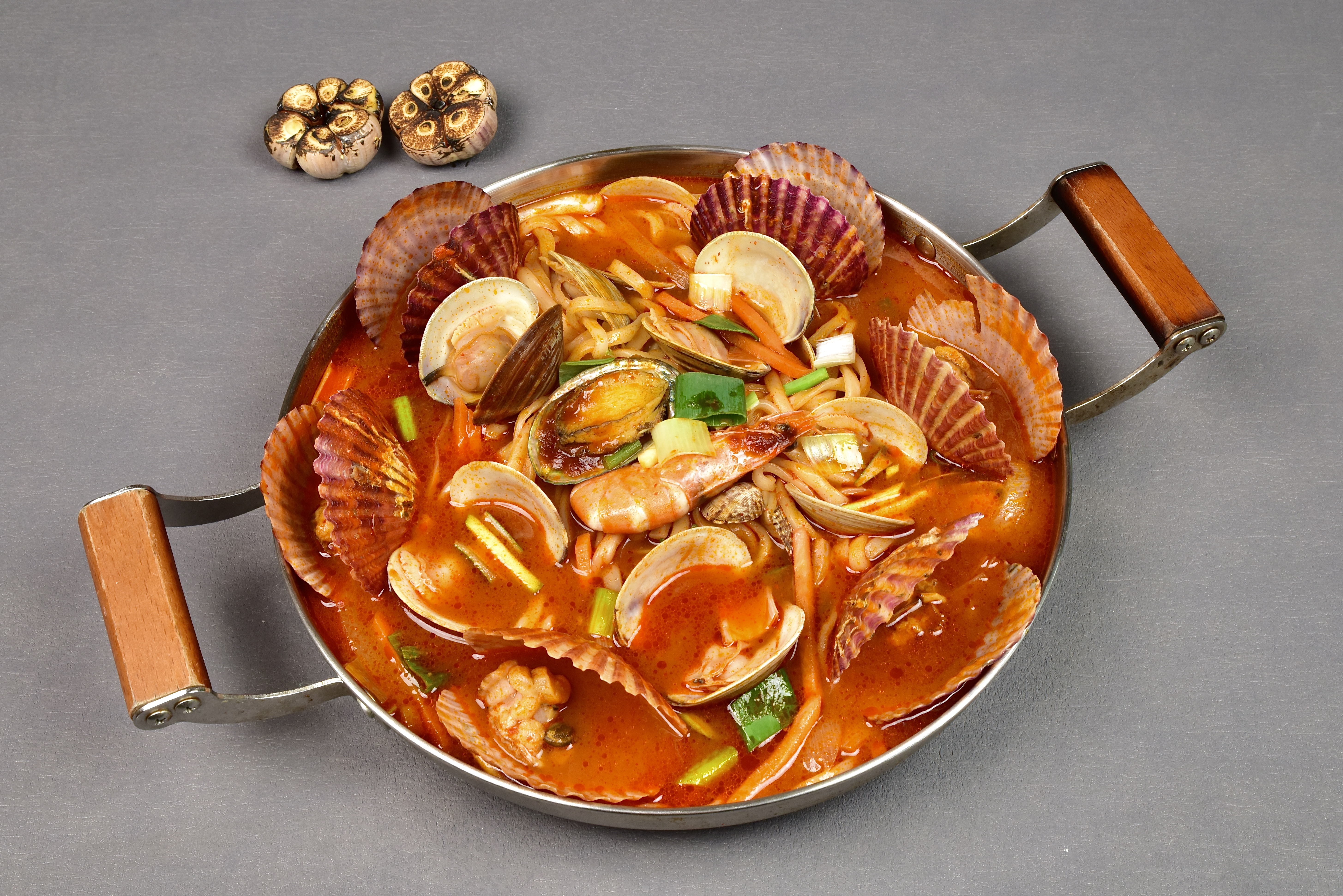 매콤토마토해물국수