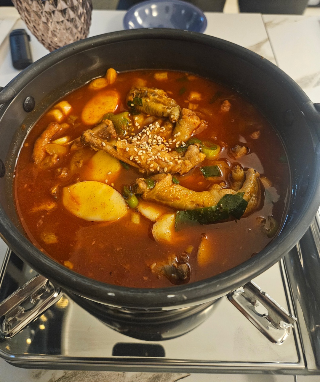 국물닭발(야식메뉴)