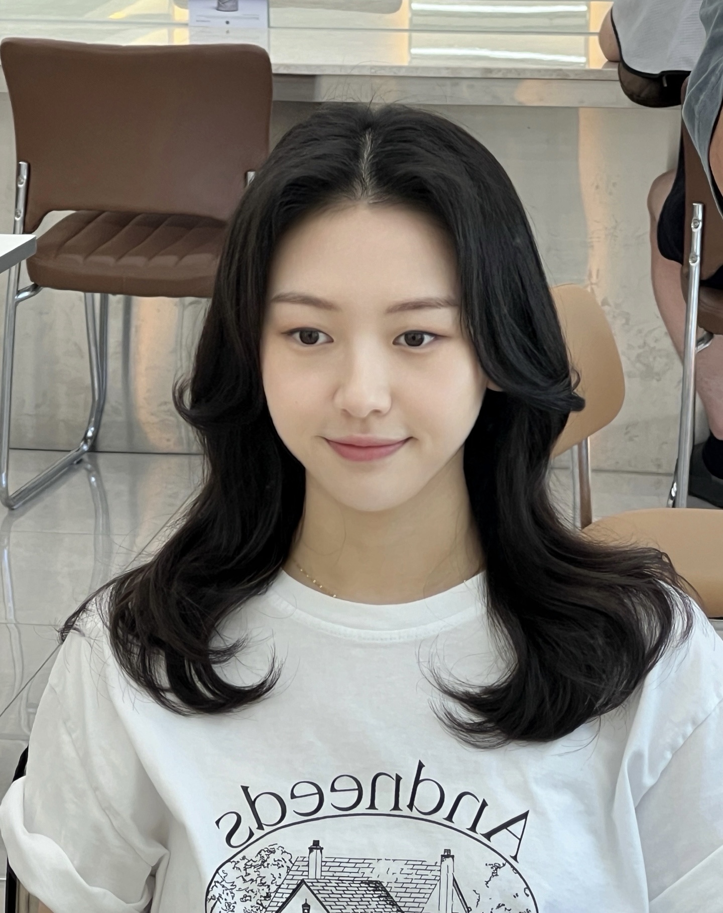 비담헤어 화서역점 내부 또는 관련 모습