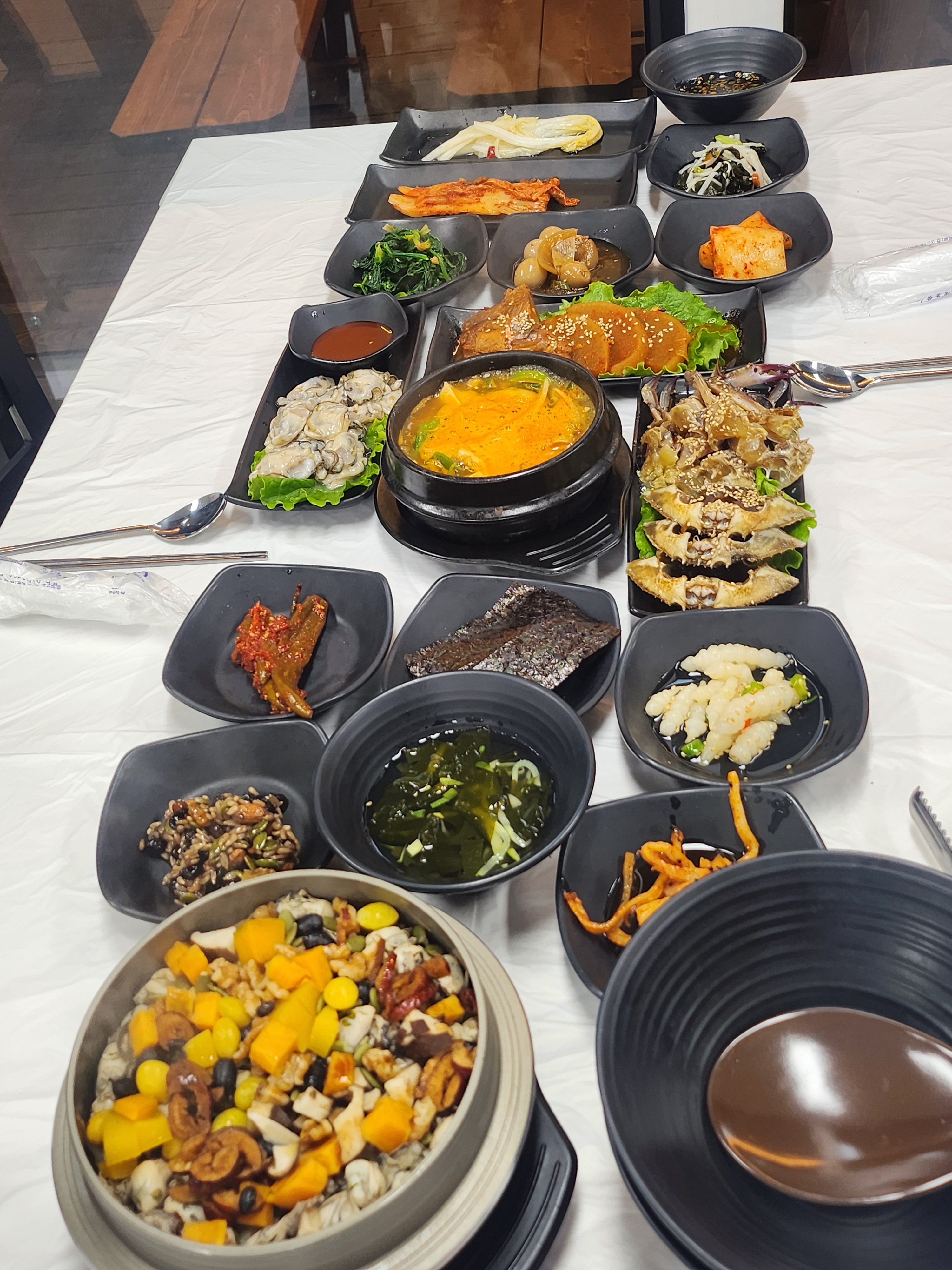 덕이네황제바지락칼국수