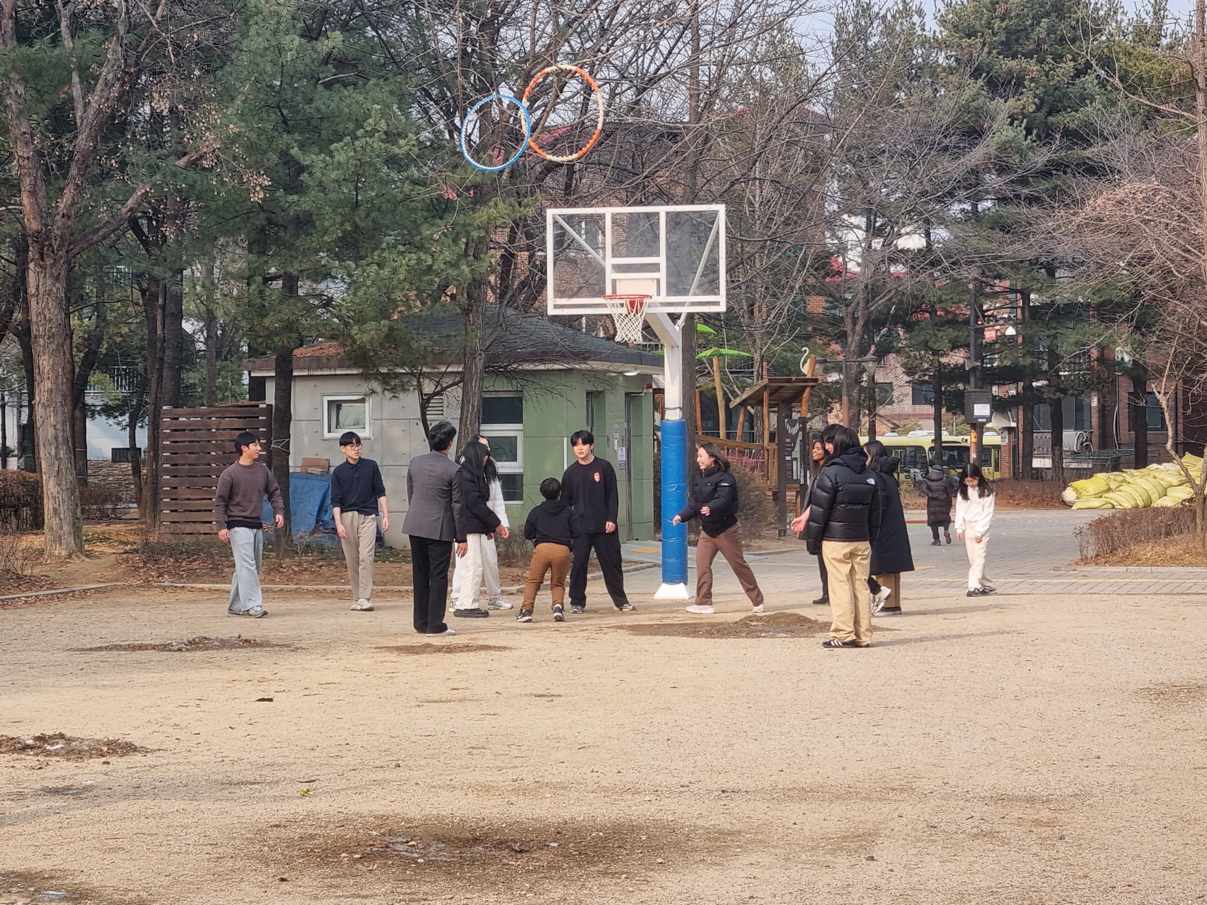 더컬리짓아카데미 대표 이미지